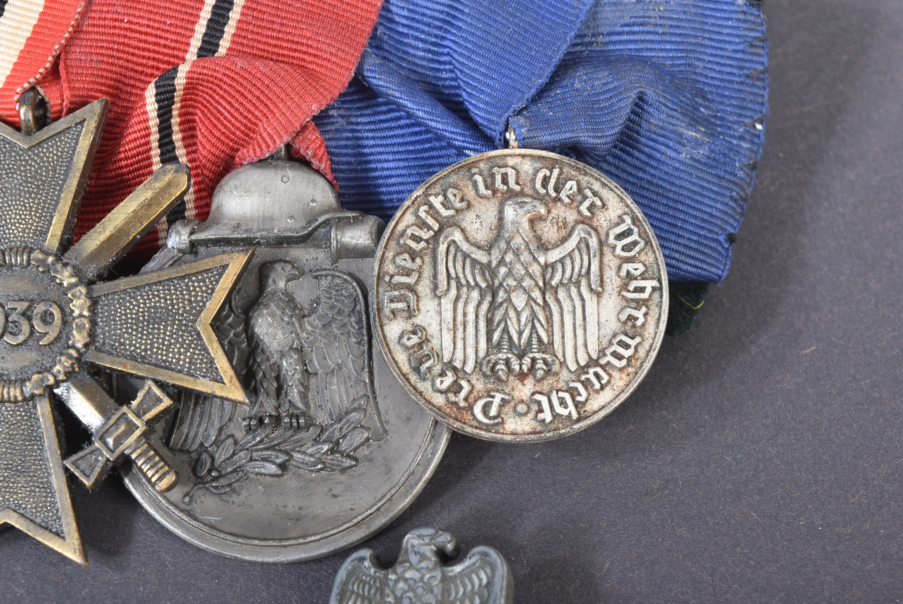 POST WWII SECOND WORLD WAR GERMAN DENAZIFIED MEDAL GROUP - Image 5 of 5