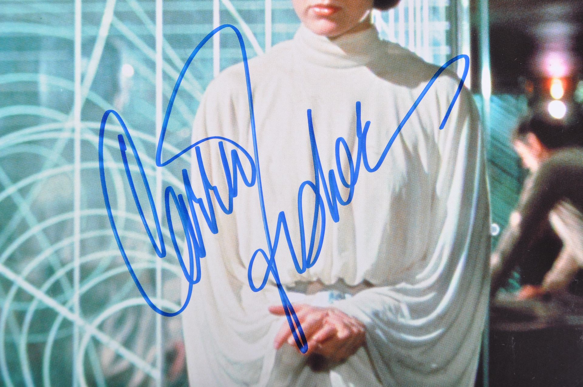 STAR WARS - CARRIE FISHER (1956-2016) - CELEBRATION II SIGNED PHOTO - Bild 2 aus 2