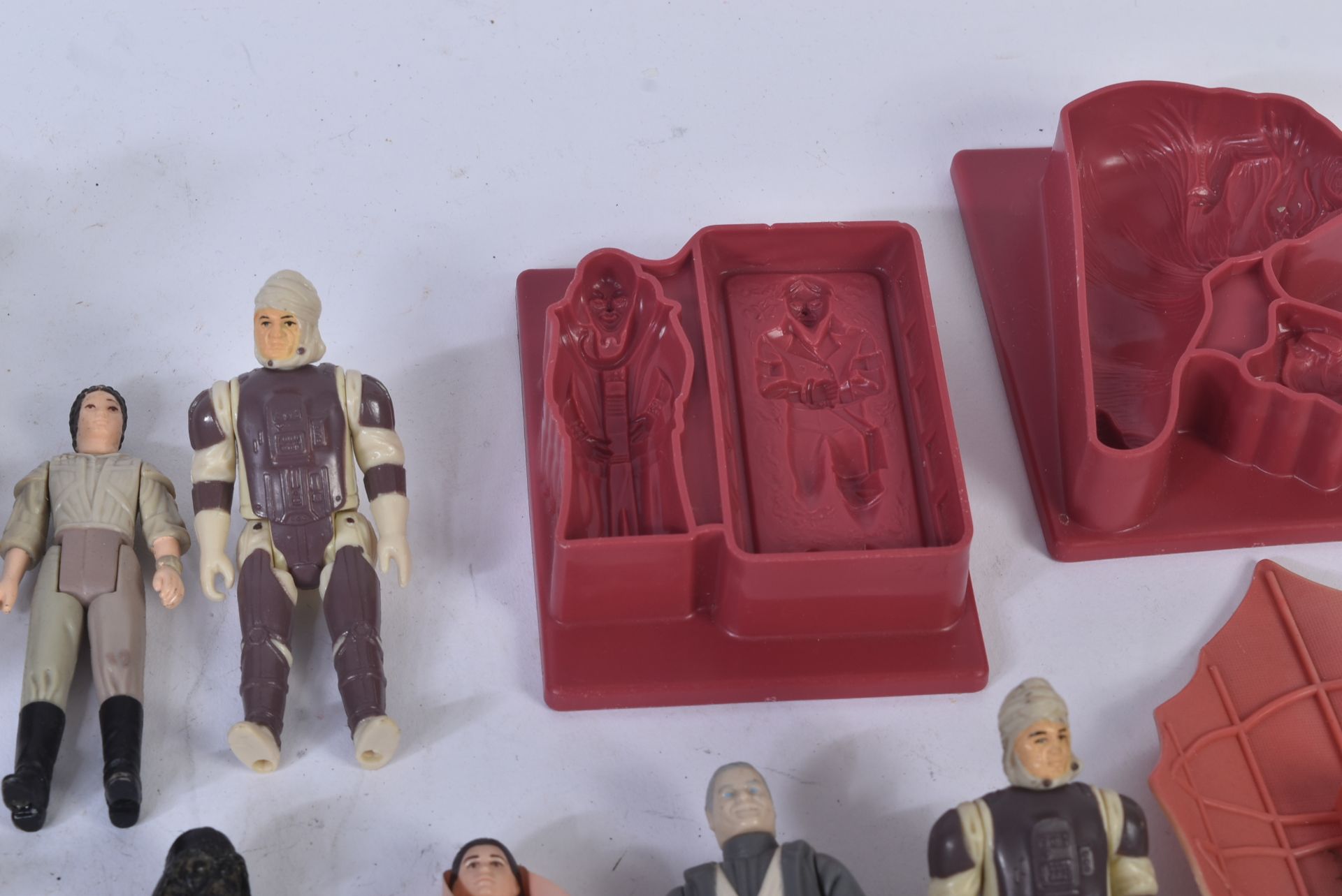 STAR WARS - COLLECTION OF ORIGINAL VINTAGE FIGURES & ACCESSORIES - Image 5 of 9