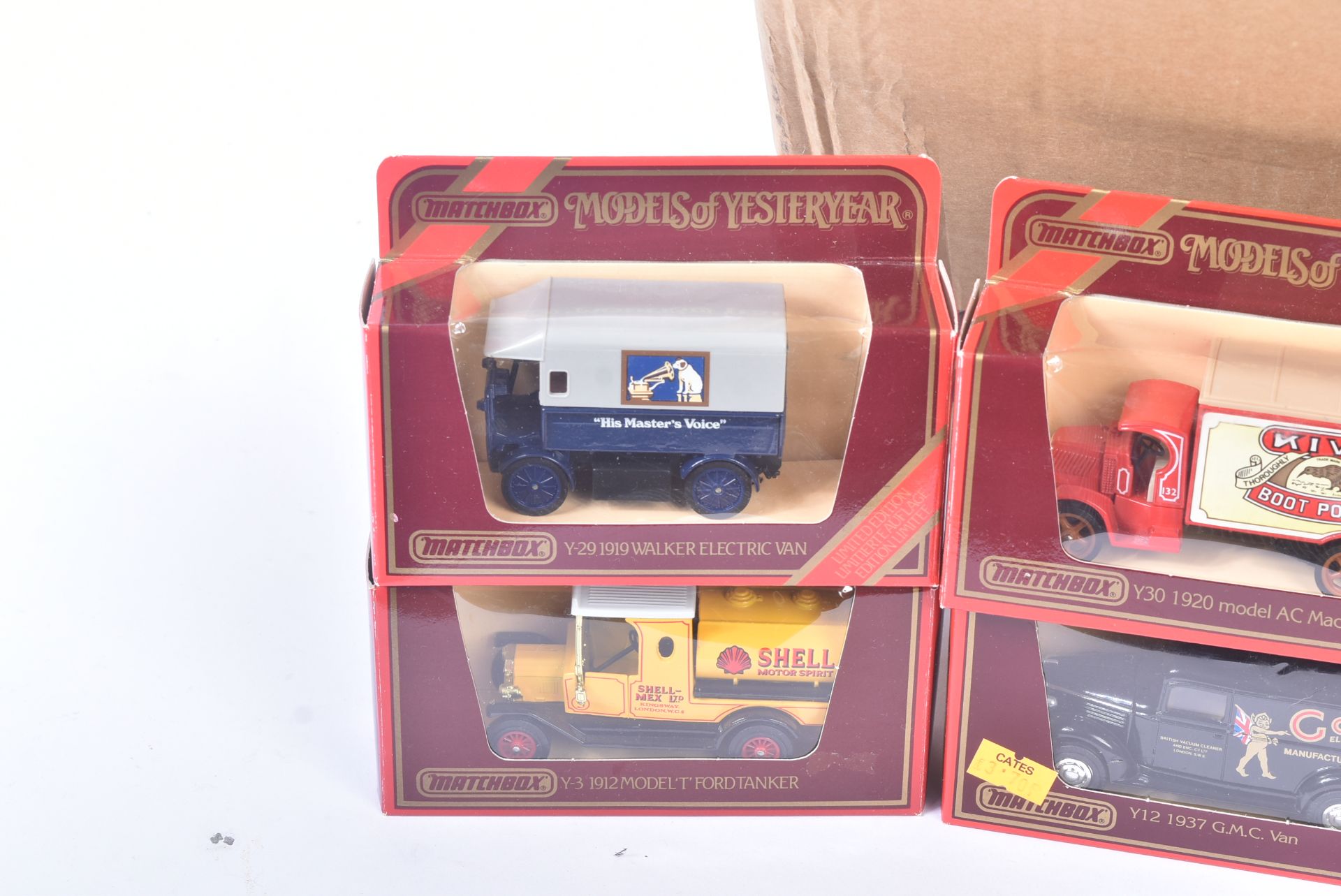 LARGE COLLECTION OF MATCHBOX MODELS OF YESTERYEAR DIECAST - Image 2 of 8