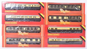 COLLECTION OF VINTAGE HORNBY OO GAUGE MODEL RAILWAY COACHES