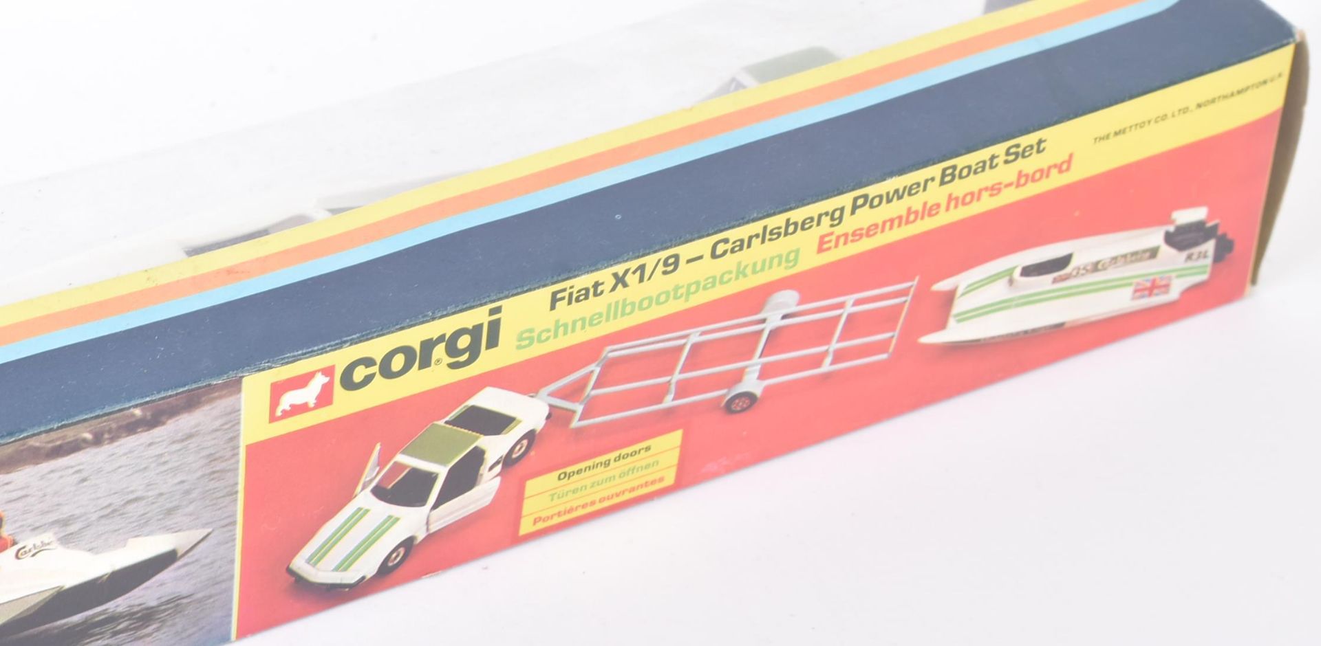 TWO VINTAGE CORGI BOXED DIECAST MODELS - Image 4 of 7