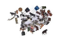 LARGE COLLECTION OF VINTAGE LEAD TOY FARM ANIMALS