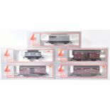 COLLECTION OF LIMA O GAUGE MODEL RAILWAY ROLLING STOCK WAGONS