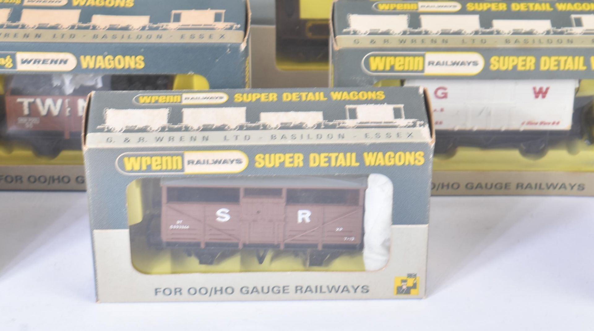 COLLECTION OF WRENN RAILWAYS OO GAUGE ROLLING STOCK / CARRIAGES - Image 7 of 9