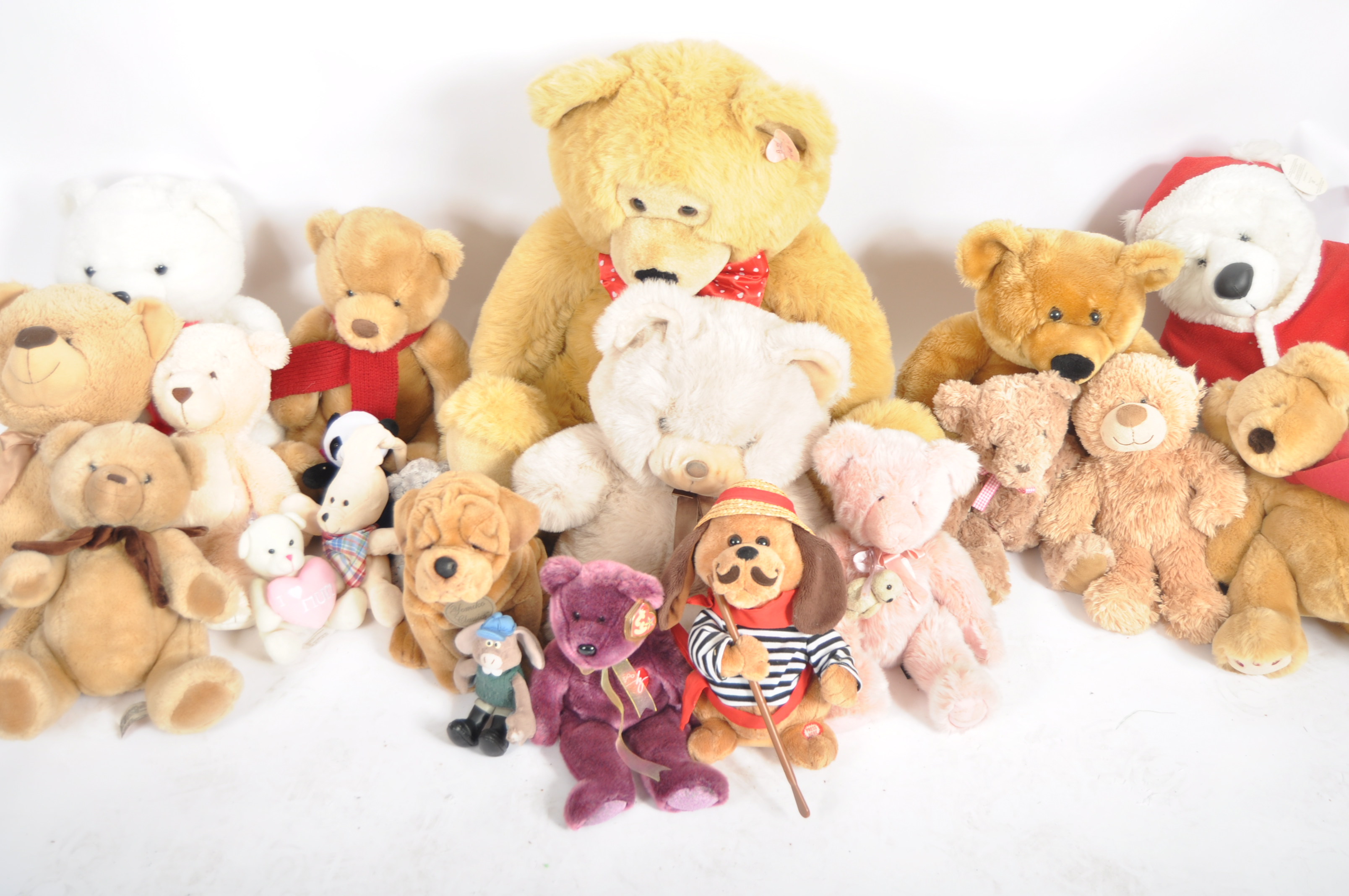 TEDDY BEARS - LARGE COLLECTION OF ASSORTED - Image 3 of 5