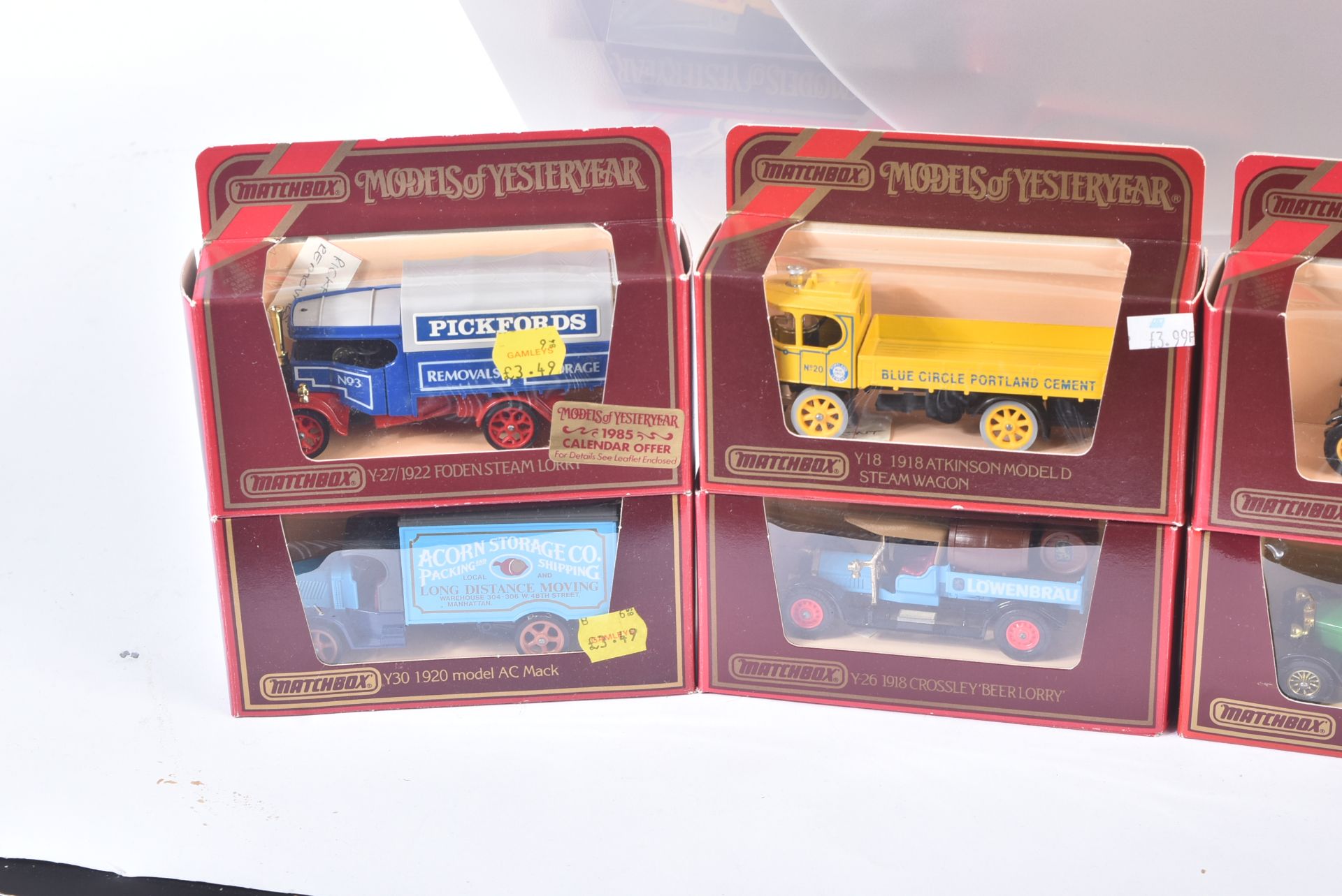 COLLECTION OF ASSORTED DIECAST MODEL CARS - Image 4 of 8