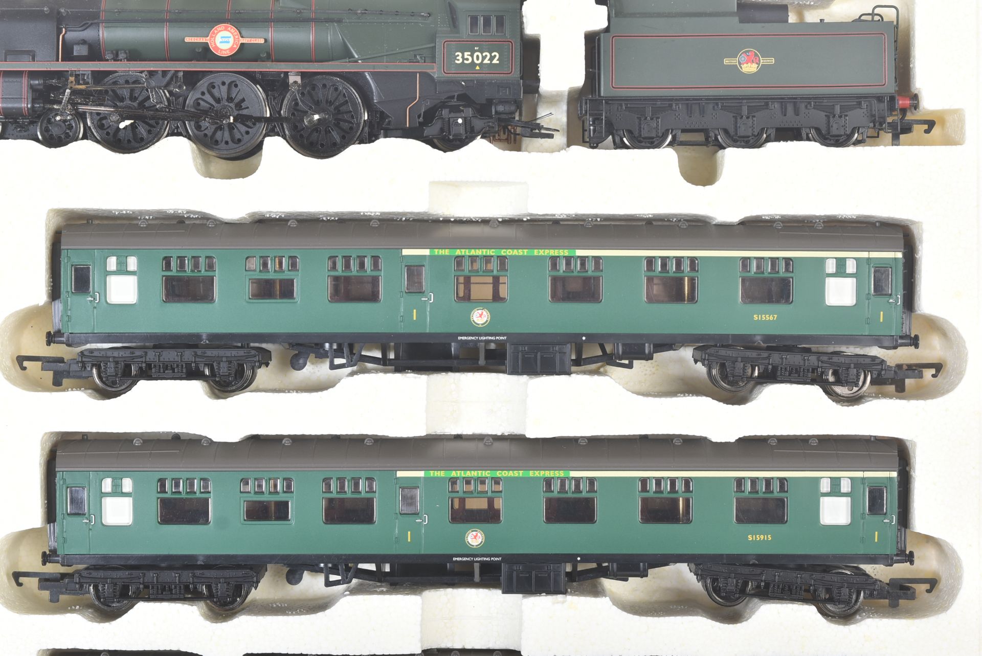 HORNBY OO GAUGE MODEL RAILWAY SET ' THE ATLANTIC COAST EXPRESS ' - Image 5 of 6