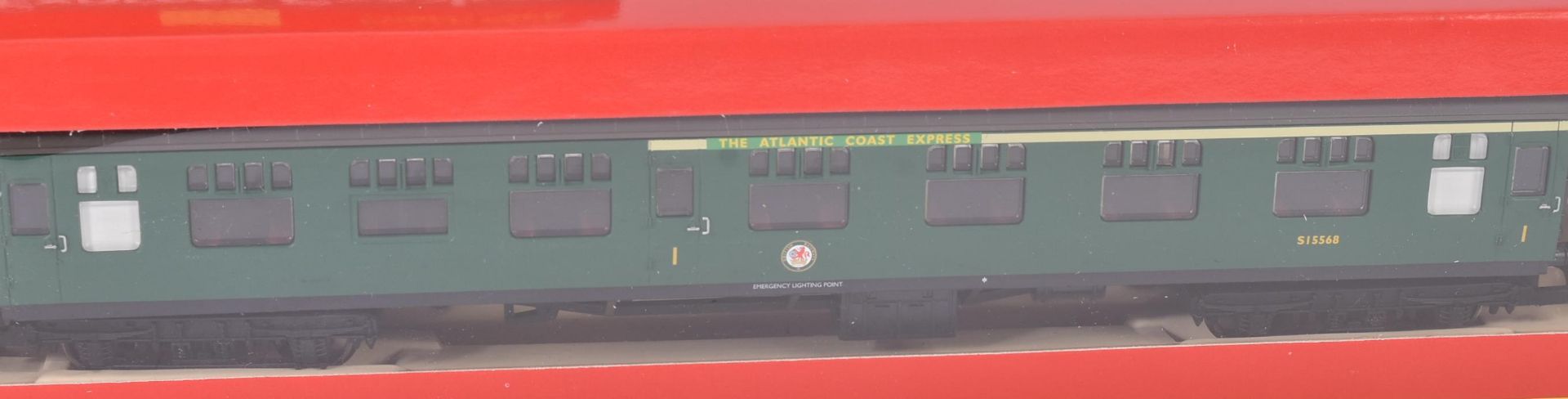 HORNBY OO GAUGE ATLANTIC COAST EXPRESS COACHES SET - Image 3 of 4