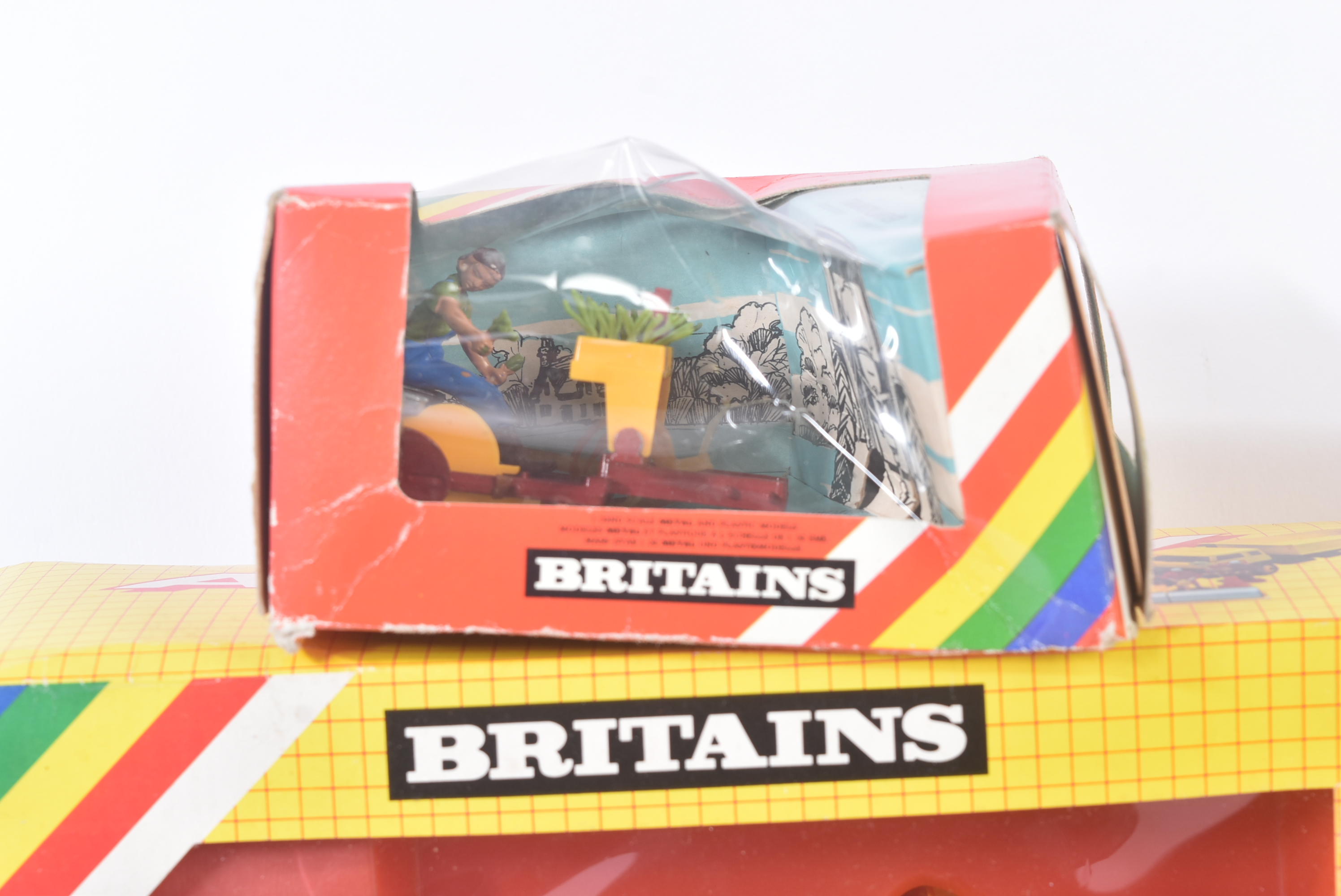 COLLECTION OF VINTAGE BRITAINS DIECAST MODELS - Image 4 of 7