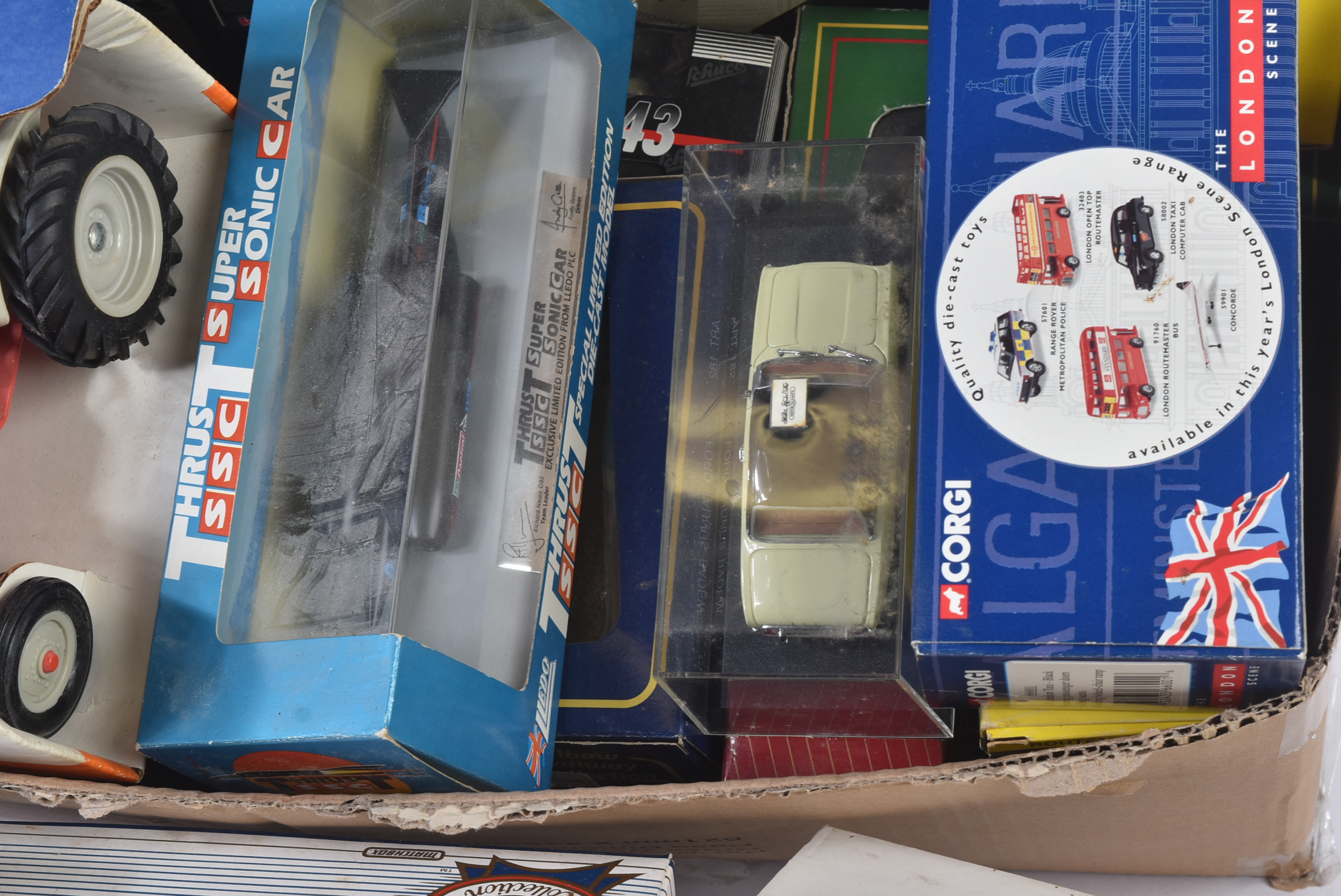 LARGE COLLECTION OF ASSORTED BOXED DIECAST MODELS - Image 5 of 7