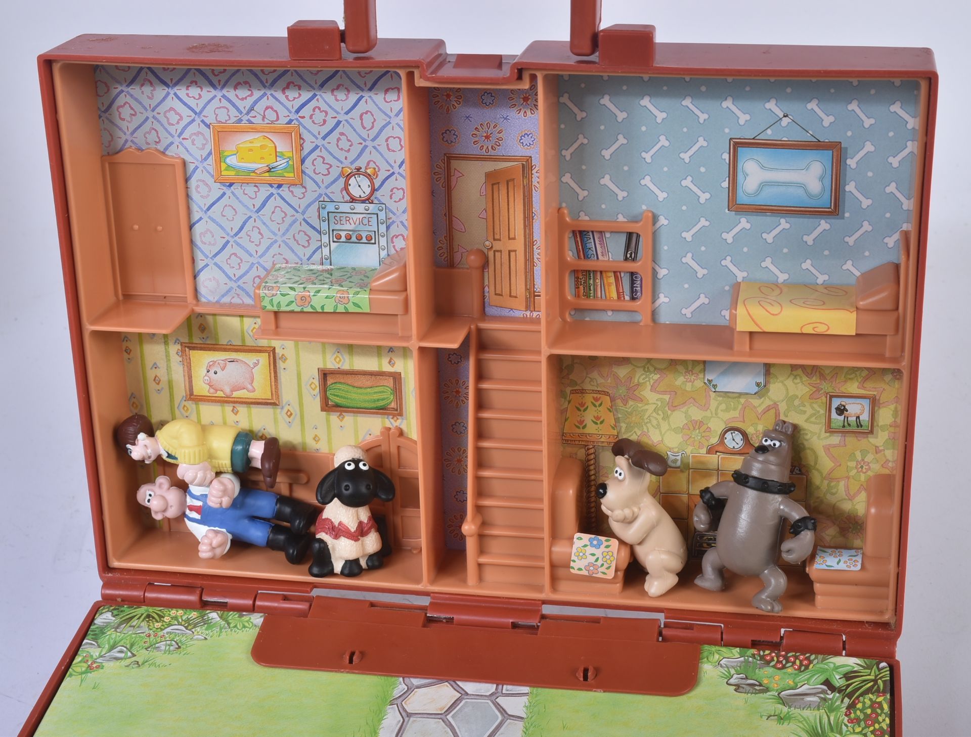 WALLACE & GROMIT - VIVID IMAGINATIONS PLAYHOUSE & WATCHES - Image 6 of 6