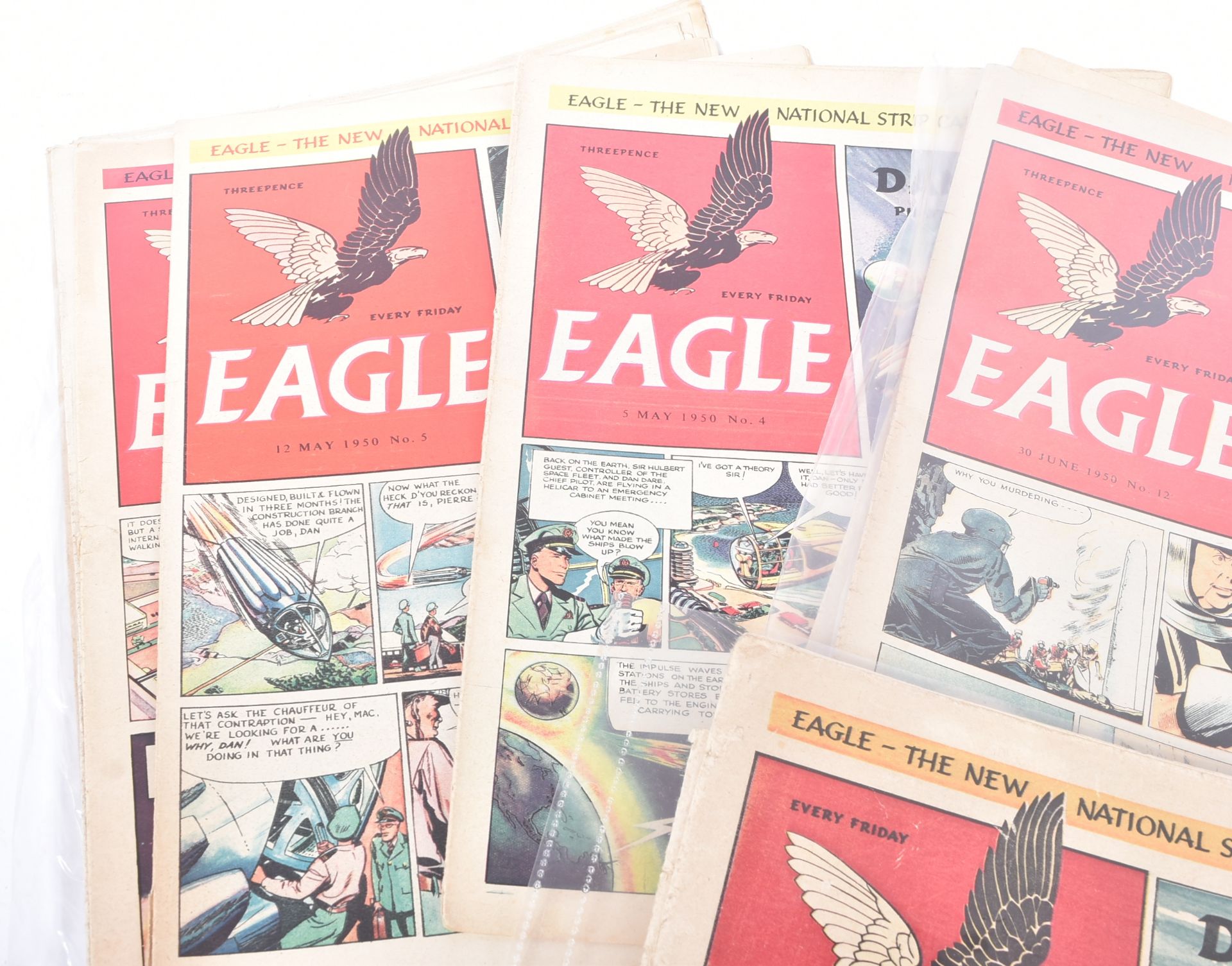 COMIC BOOKS - EAGLE COMICS - DAN DARE VOLUME 1 ISSUE 1-25 - Image 2 of 5