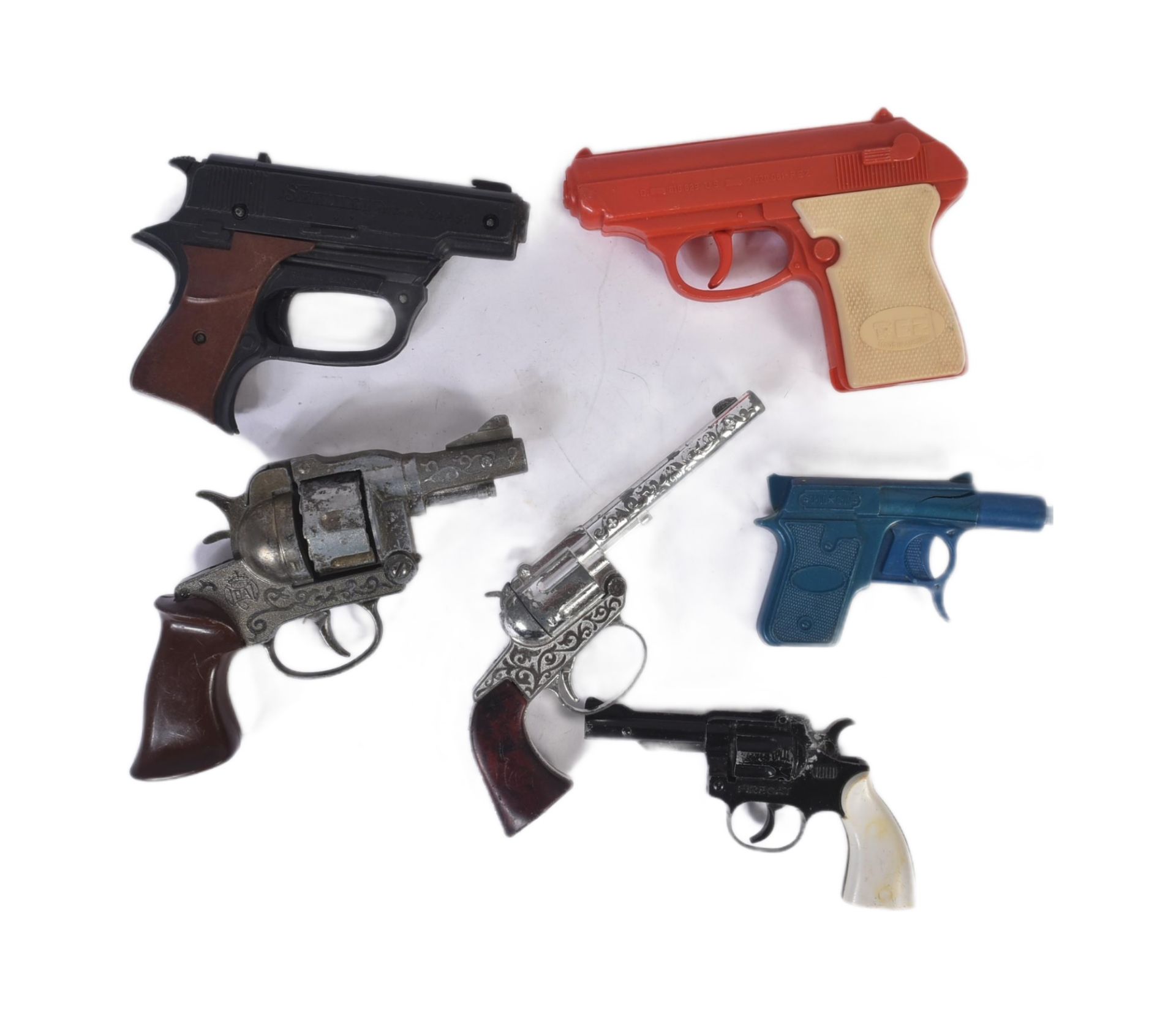 COLLECTION OF VINTAGE TOY PISTOL / GUNS