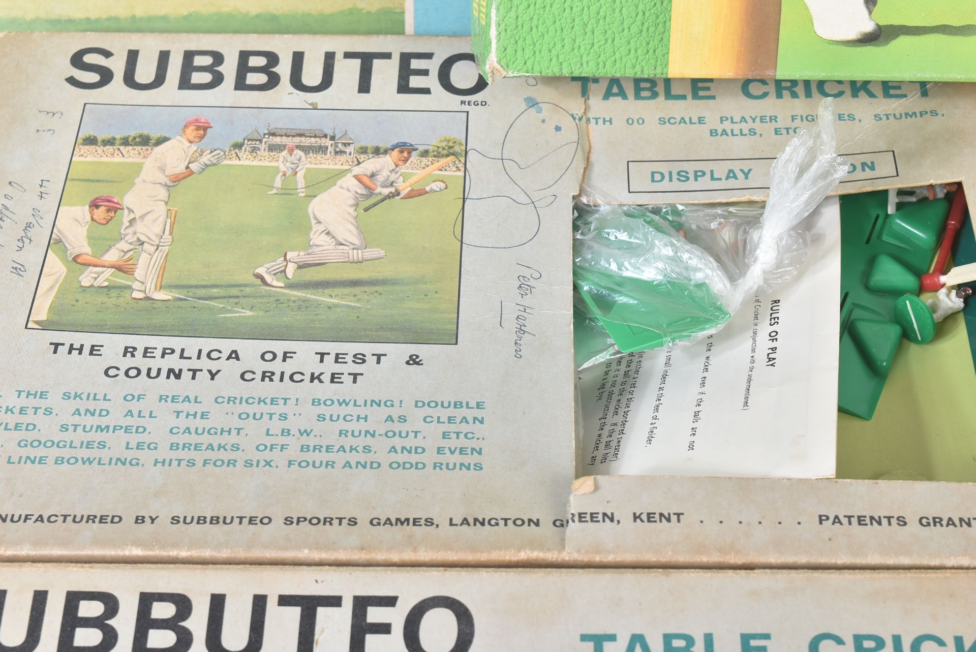 COLLECTION OF VINTAGE SUBBUTEO (AND OTHER) TABLE TOP CRICKET GAMES - Bild 3 aus 12