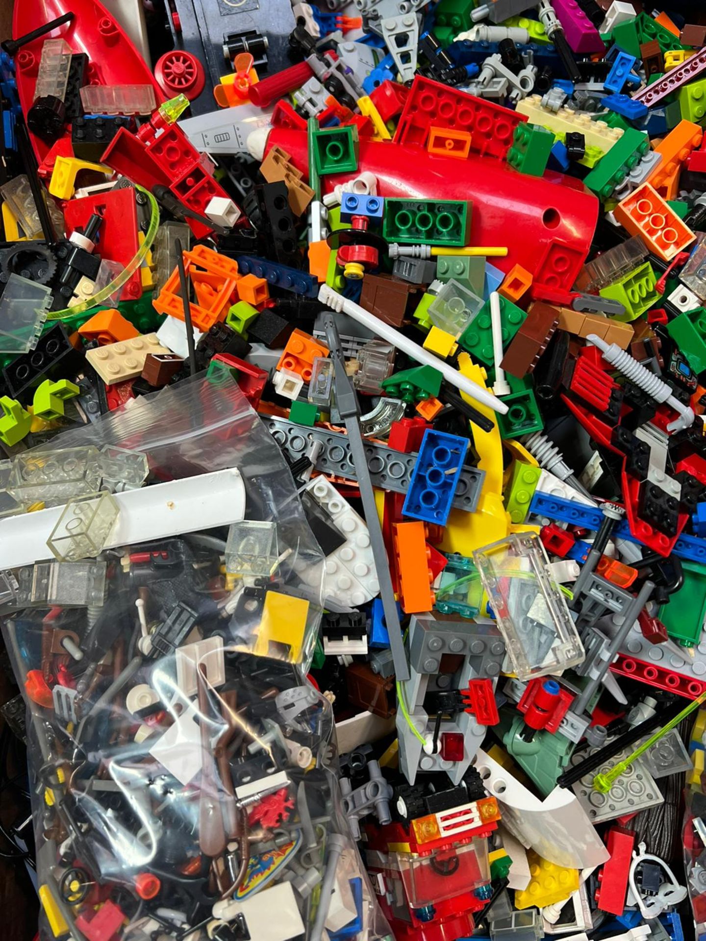 TWO BOXES OF ASSORTED LOOSE LEGO BRICKS - Image 2 of 6