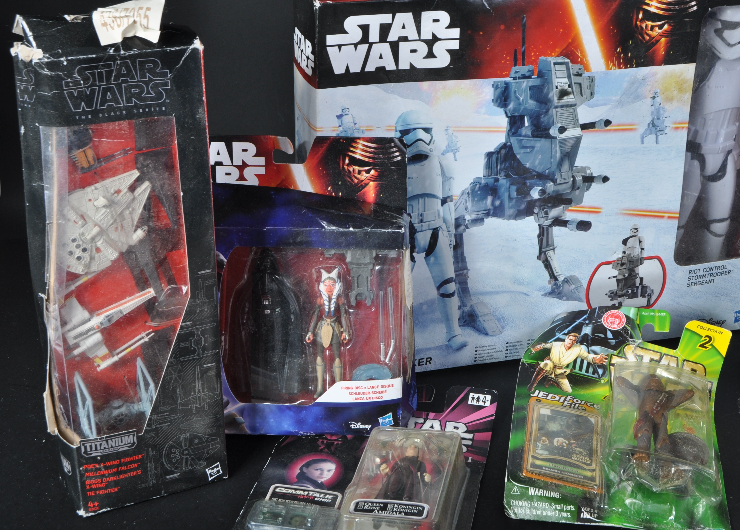 STAR WARS - ASSORTED BOXED ACTION FIGURES / PLAYSETS - Image 2 of 5
