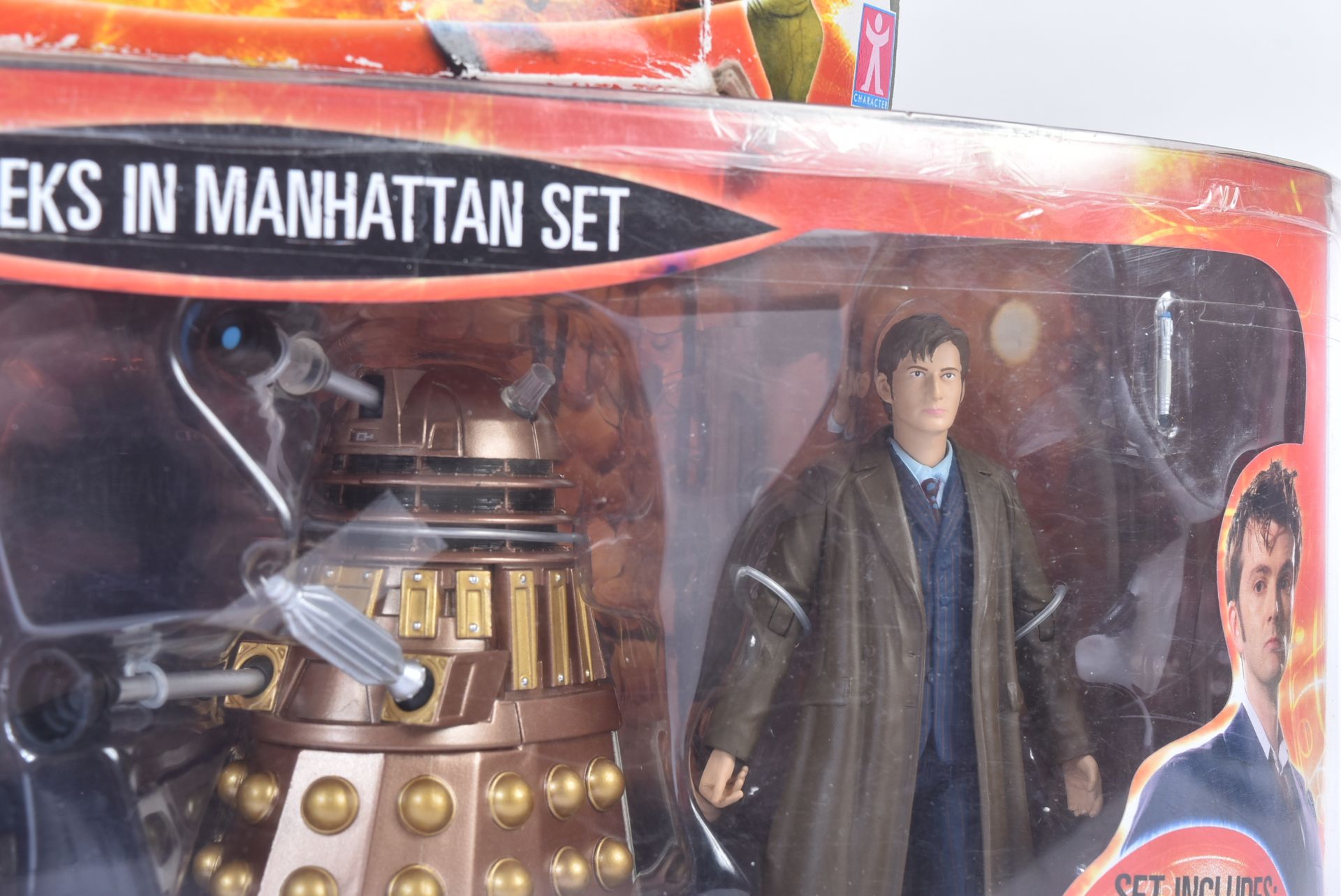 DOCTOR WHO - CHARACTER OPTIONS - TWO ACTION FIGURE SETS - Image 3 of 6