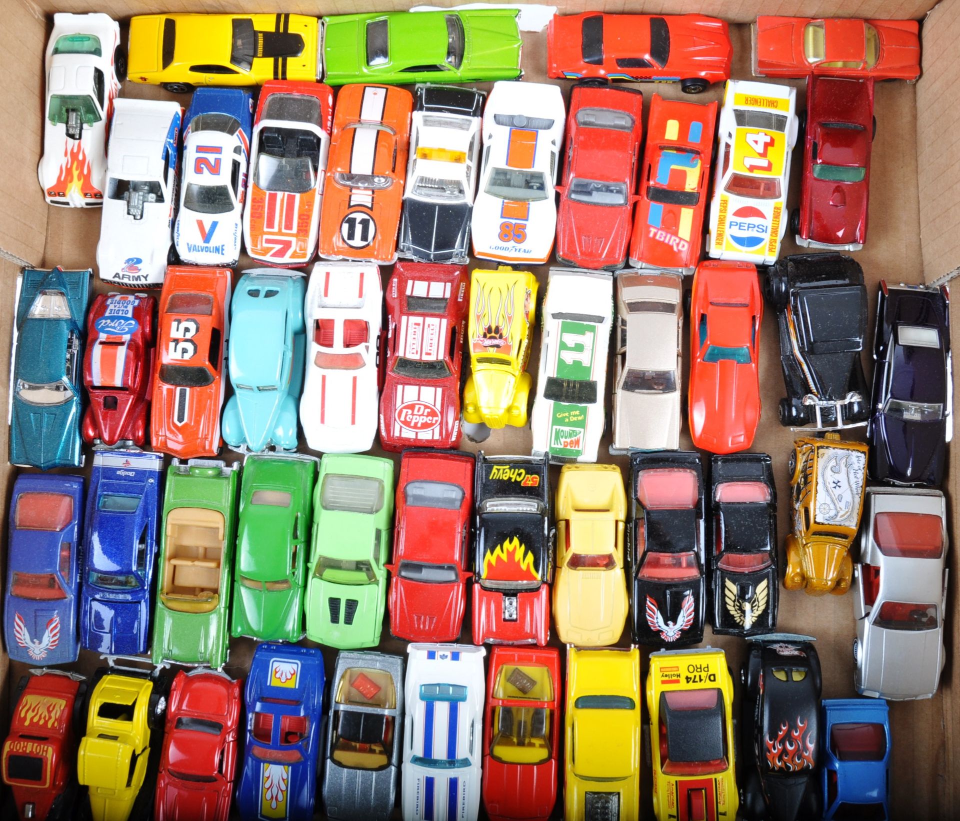 LARGE COLLECTION OF VINTAGE 1960S & 1970S DIECAST MODEL CARS - Image 3 of 6