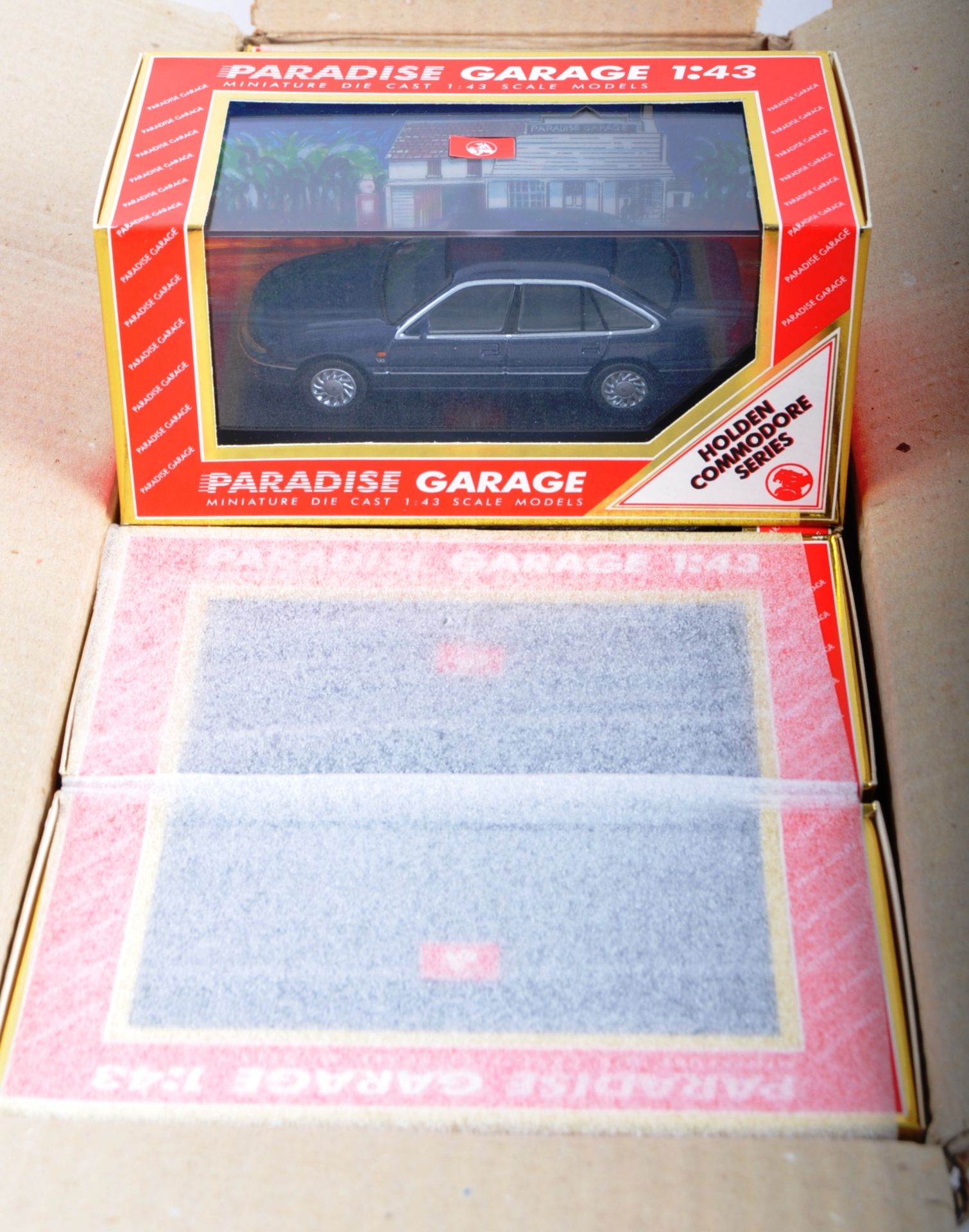 PARADISE GARAGE SERIES TRADE BOX DIECAST MODEL CARS