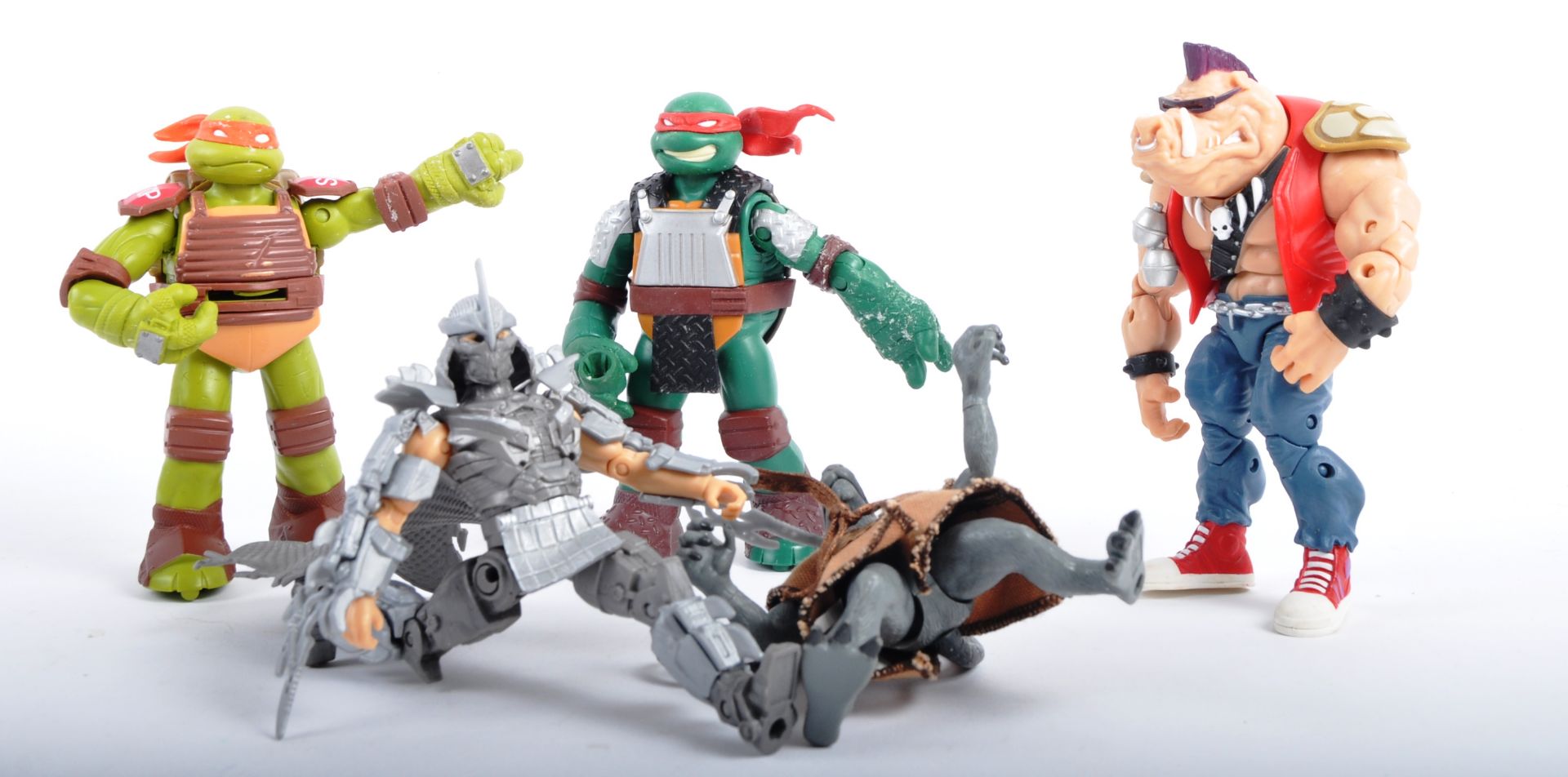 LARGE COLLECTION OF PLAYMATES TEENAGE MUTANT HERO NINJA TURTLES