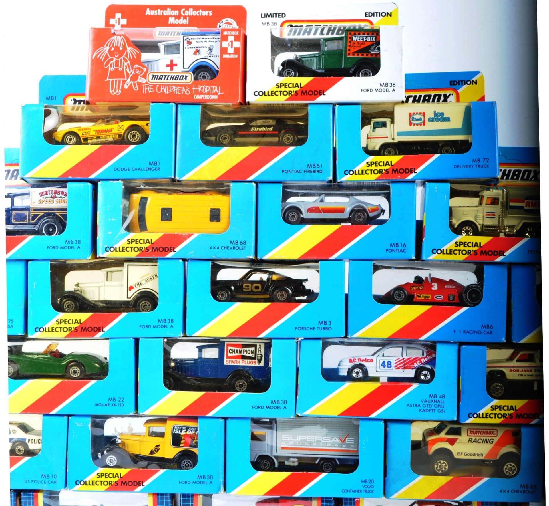 LARGE MIXED COLLECTION OF BOXED MATCHBOX DIECAST MODELS - Bild 3 aus 8