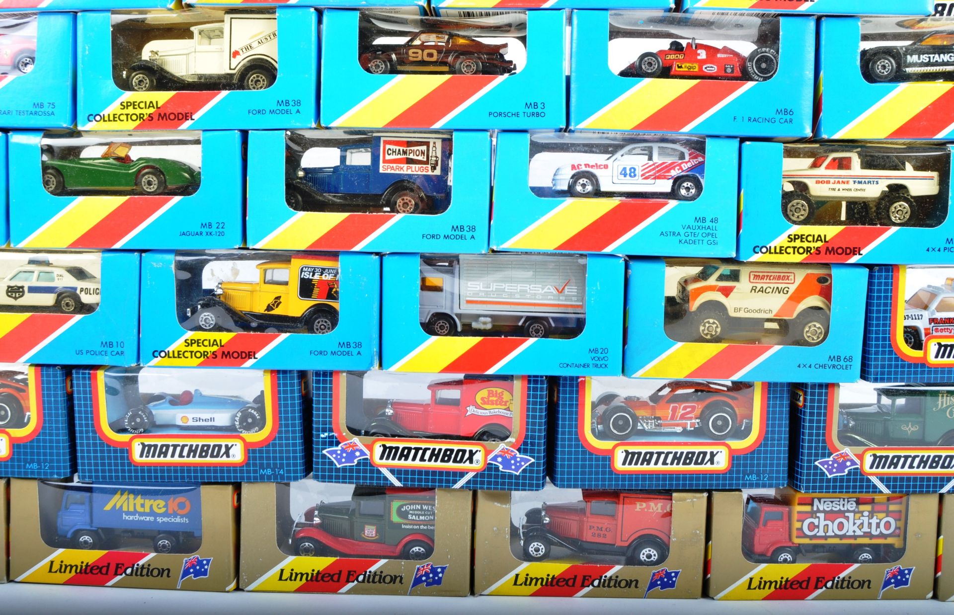 LARGE MIXED COLLECTION OF BOXED MATCHBOX DIECAST MODELS - Bild 6 aus 8