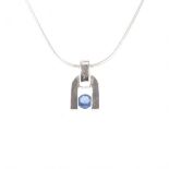 HALLMARKED 18CT WHITE GOLD & SAPPHIRE PENDANT NECKLACE