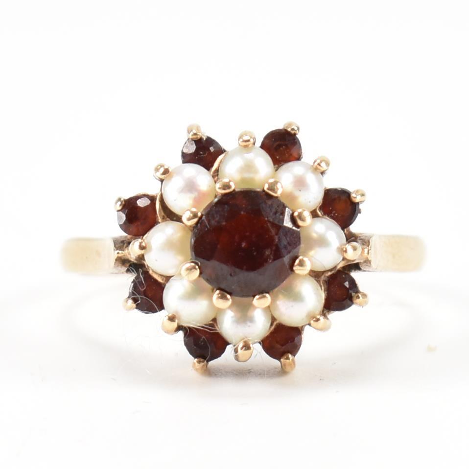 HALLMARKED 9CT GOLD PEARL & RED STONE CLUSTER RING - Image 2 of 9