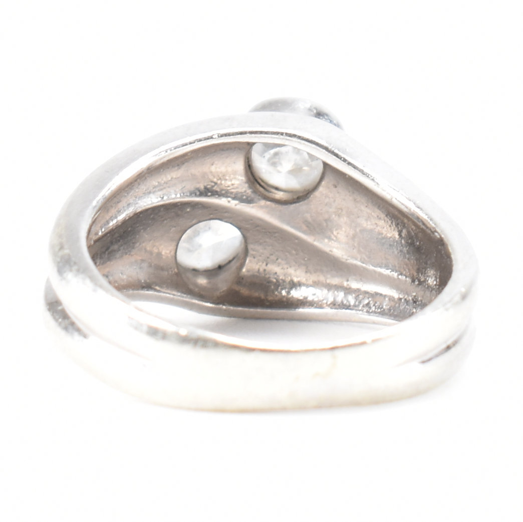 HALLMARKED 9CT WHITE GOLD & CZ RING - Image 3 of 8