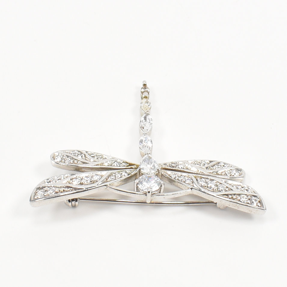 925 SILVER STONE SET DRAGONFLY BROOCH - Image 2 of 6