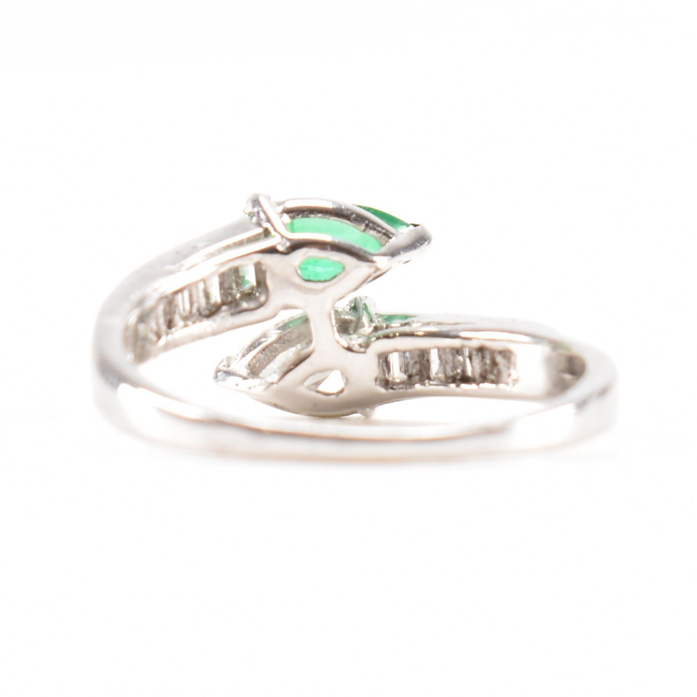 HALLMARKED 18CT WHITE GOLD EMERALD & DIAMOND RING - Image 4 of 8