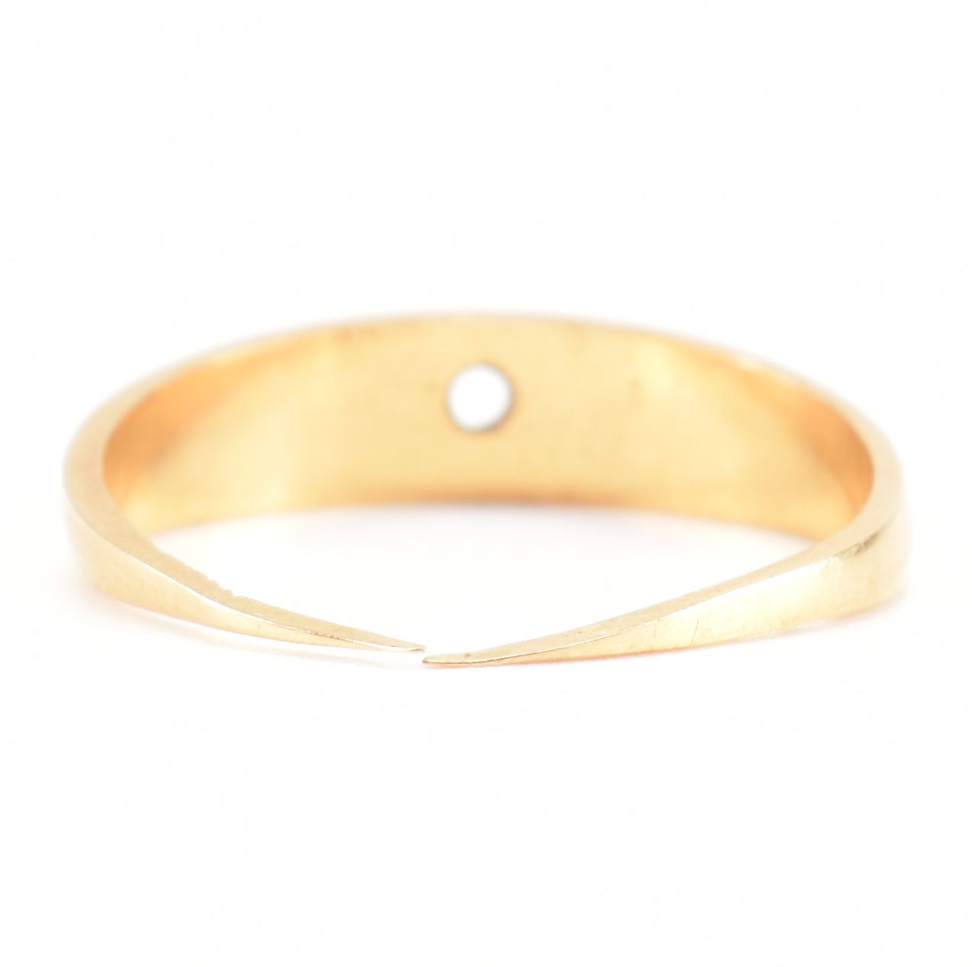 HALLMARKED 18CT GOLD DOME RING AF - Image 4 of 9