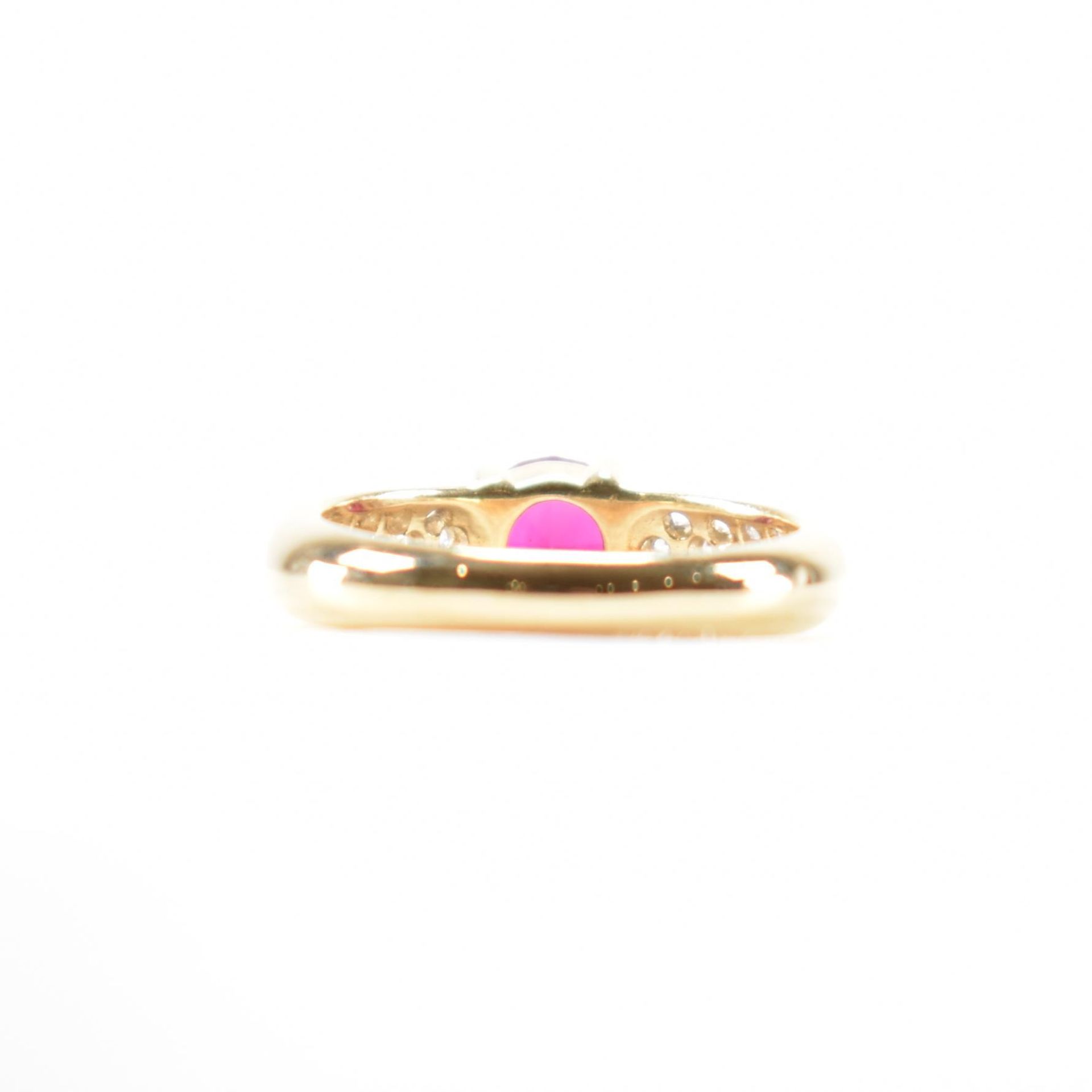 HALLMARKED 9CT GOLD SYNTHETIC RUBY & CZ RING - Image 3 of 7