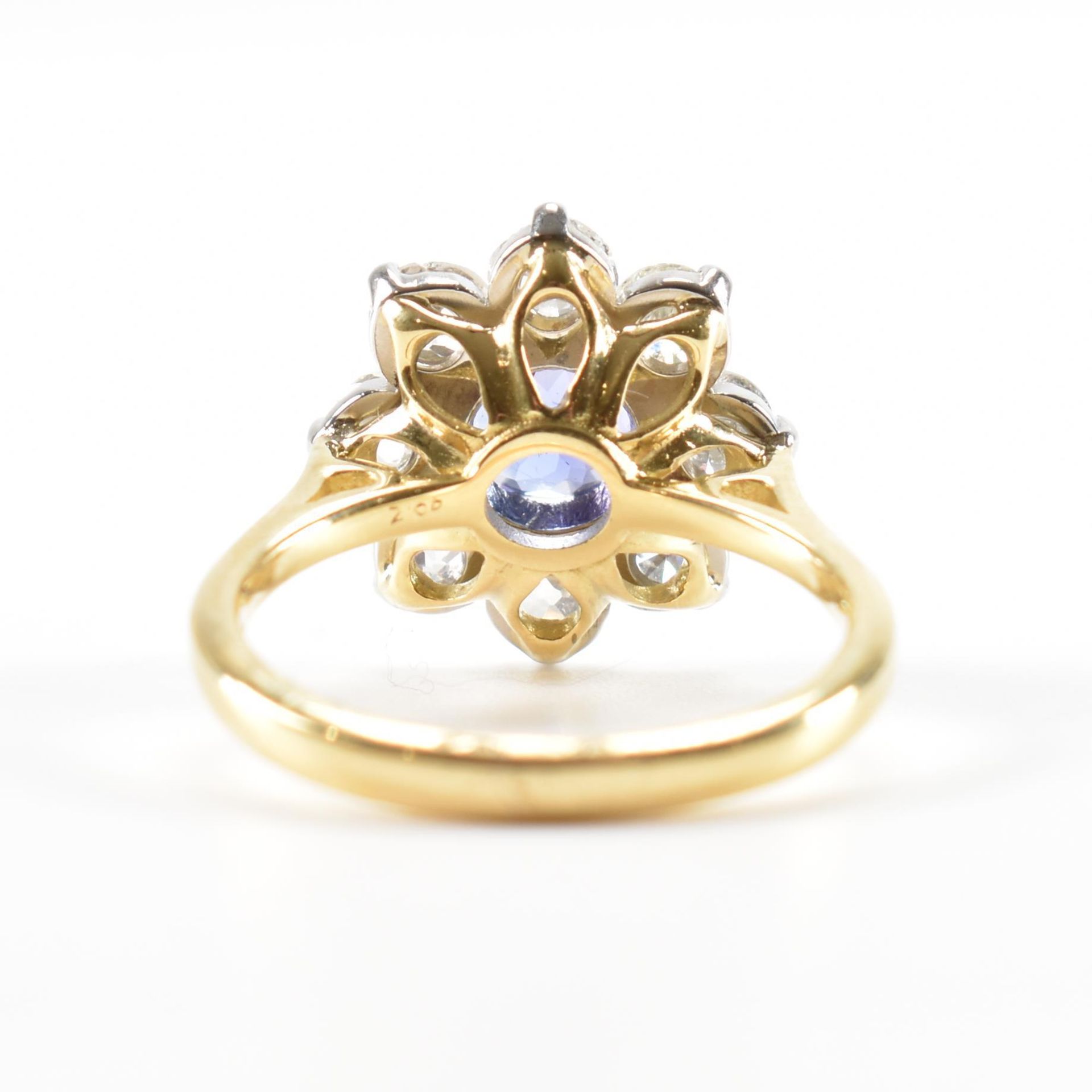 TANZANITE & DIAMOND CLUSTER RING - Image 4 of 7