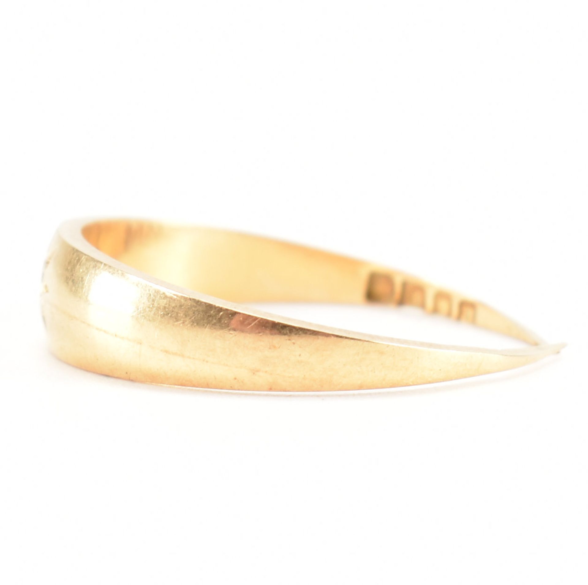 HALLMARKED 18CT GOLD DOME RING AF - Image 2 of 9