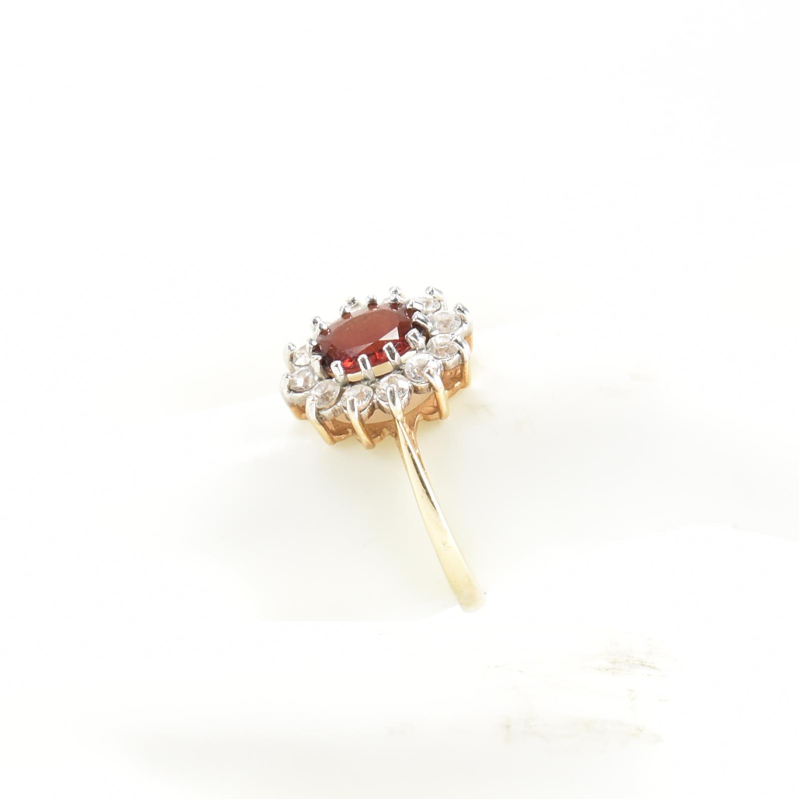 HALLMARKED 9CT GOLD GARNET & CZ CLUSTER RING - Image 9 of 9