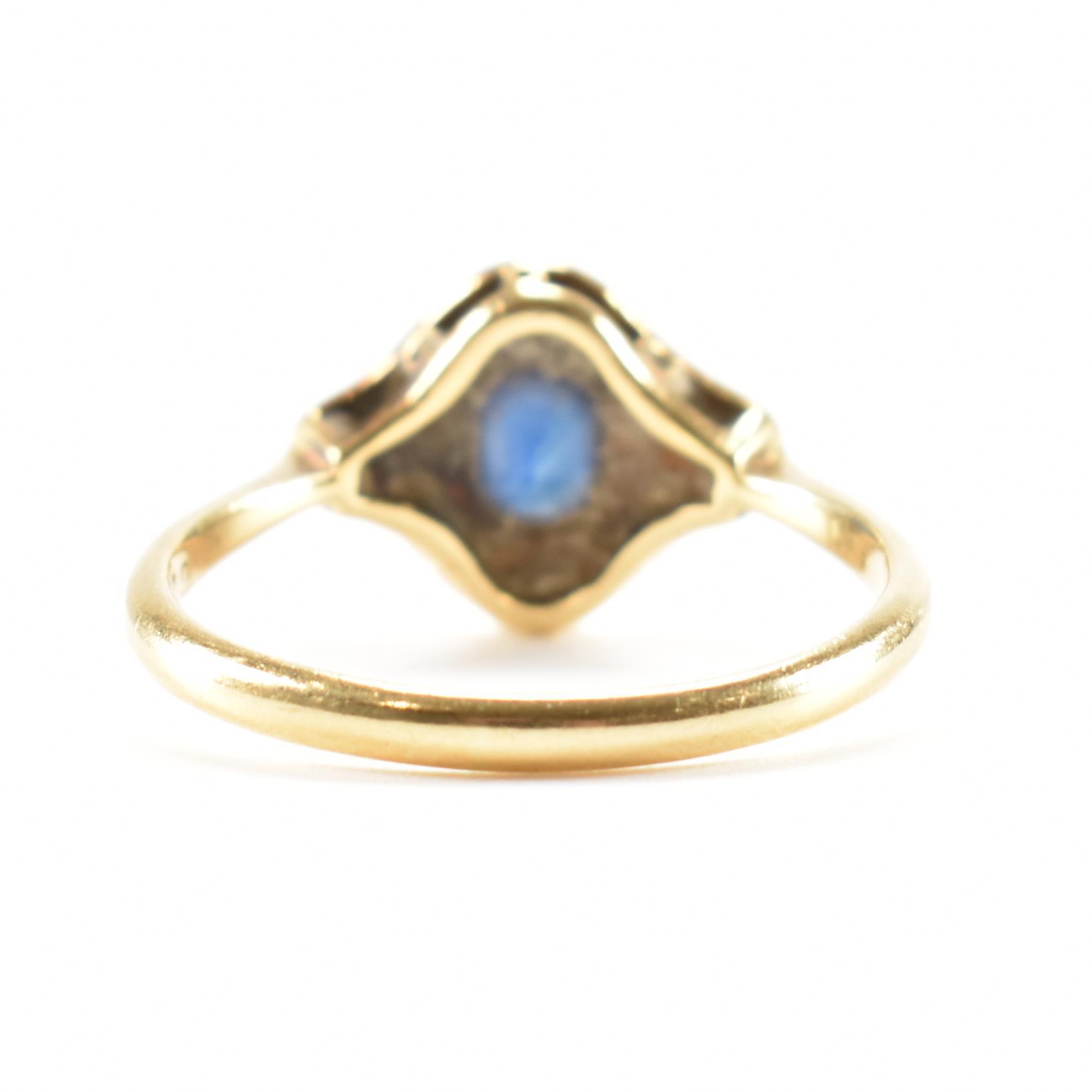 1920s 18CT GOLD PLATINUM DIAMOND & SAPPHIRE RING - Image 3 of 10