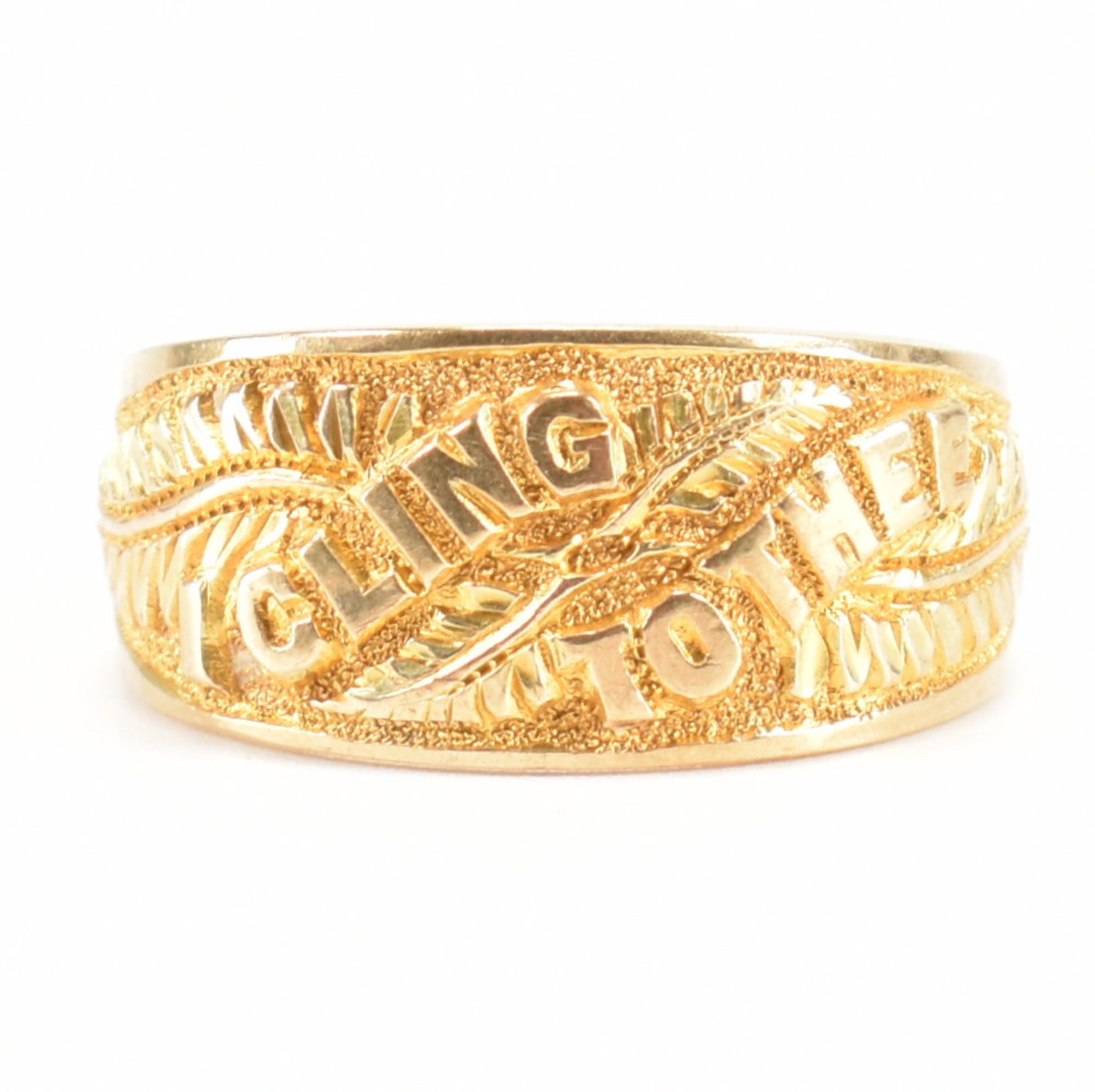 HALLMARKED VICTORIAN 9CT GOLD ETCHED BAND RING