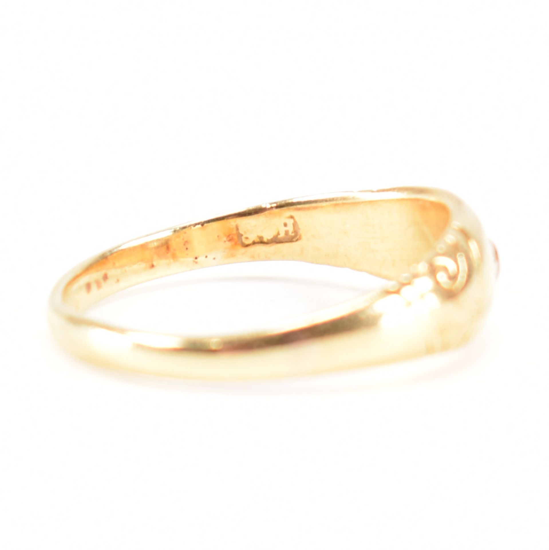 VINTAGE 18CT GOLD & DIAMOND SOLITAIRE DOME RING - Image 6 of 8