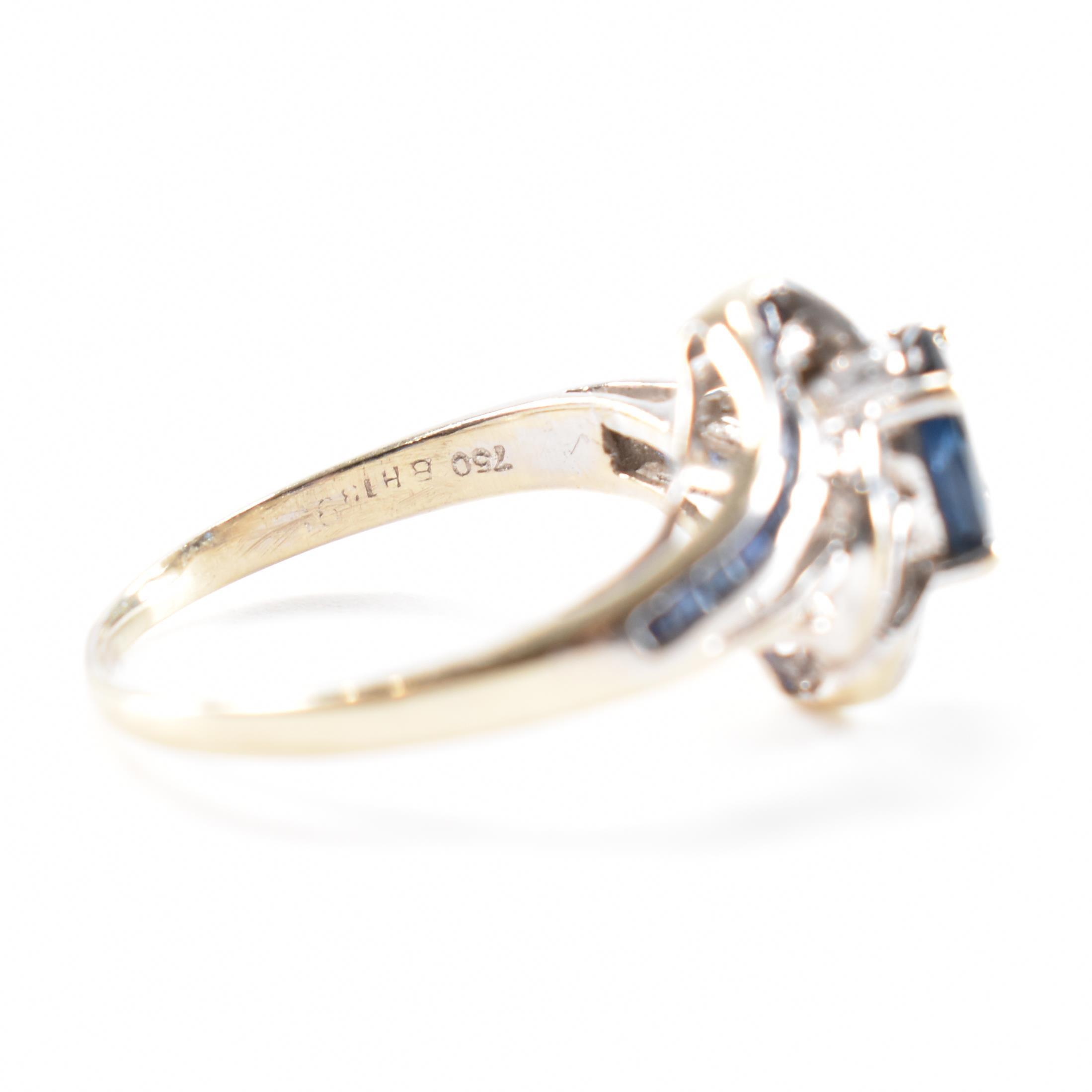 WHITE GOLD SAPPHIRE & DIAMOND CROSSOVER RING - Image 6 of 8