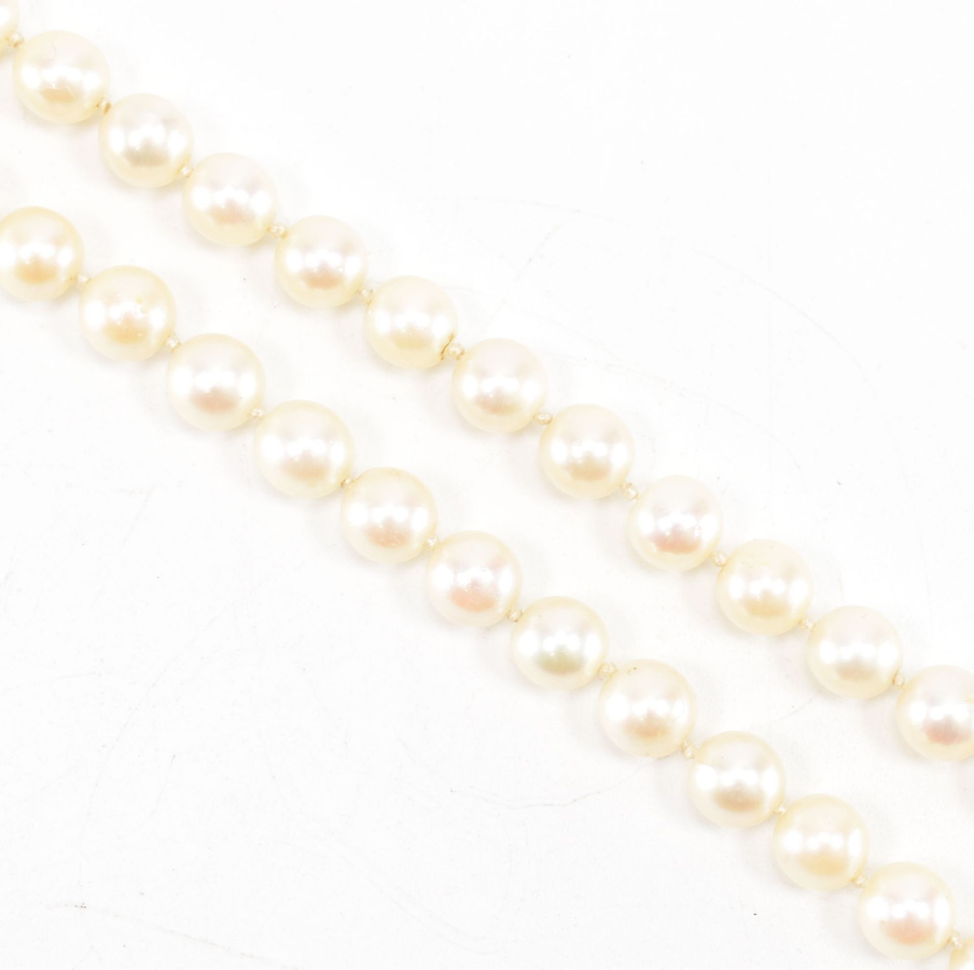 GOLD & CULTURED PEARL NECKLACE