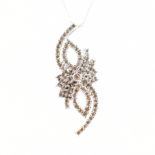 18CT WHITE GOLD & DIAMOND PENDANT NECKLACE