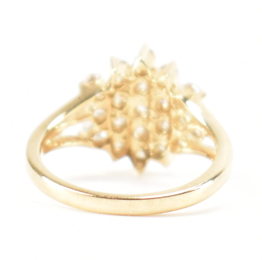 HALLMARKED 9CT GOLD CZ CLUSTER RING - Image 4 of 8