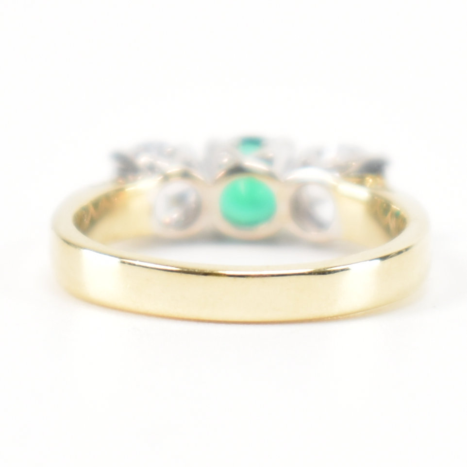 HALLMARKED 9CT GOLD THREE STONE RING - Image 4 of 9