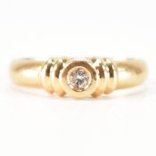 18CT GOLD & DIAMOND SOLITAIRE ENGAGEMENT STYLE RING