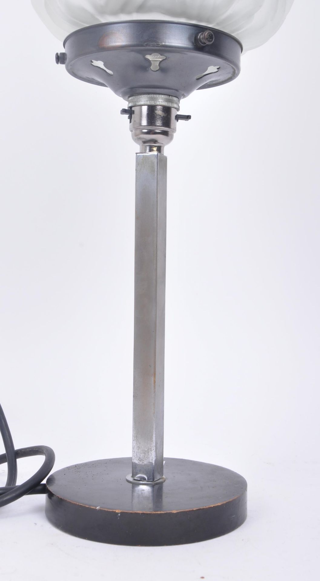 VINTAGE 20TH ART DECO CHROME FLAME GLASS TABLE LAMP - Image 3 of 6