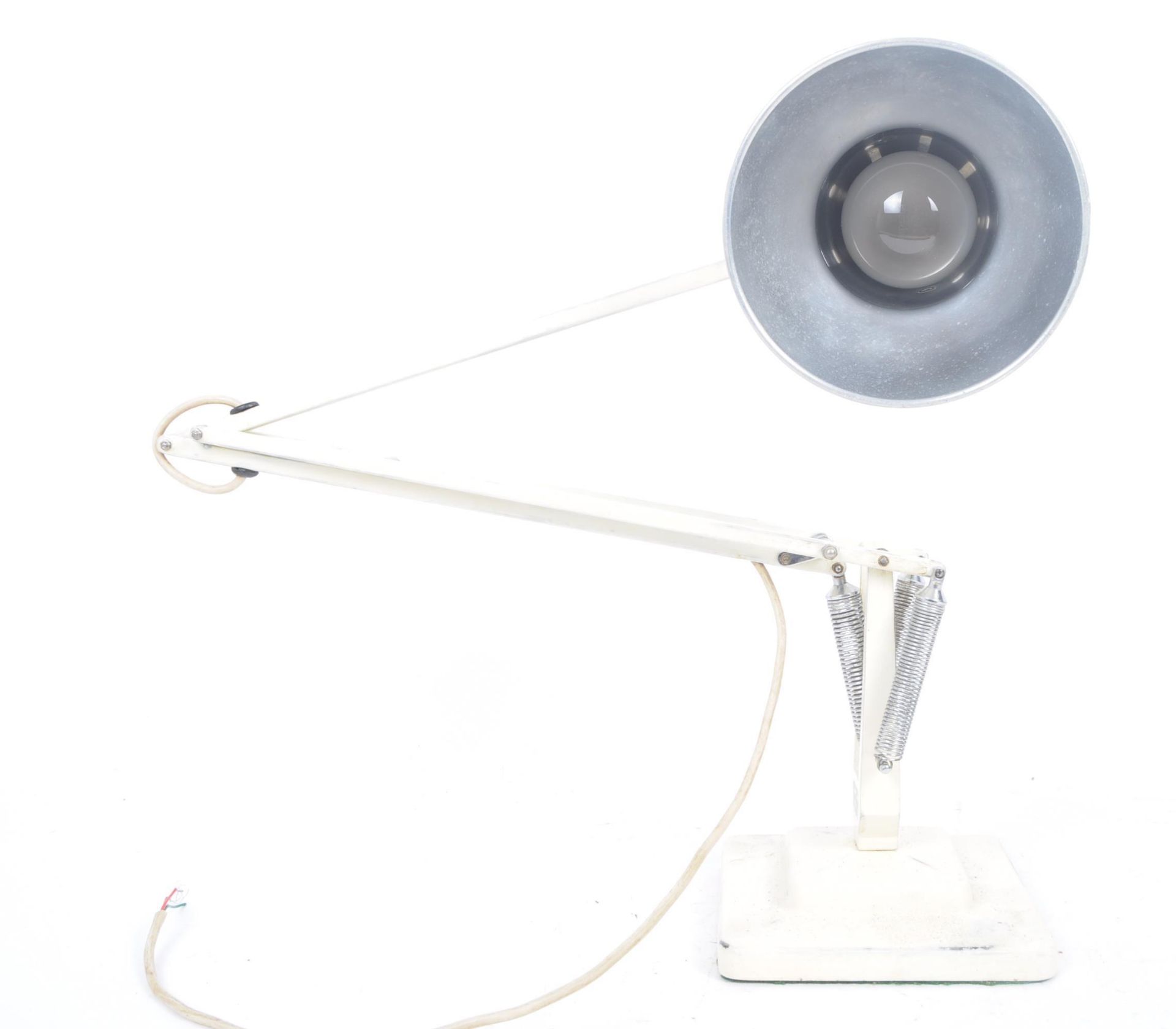 HERBERT TERRY - MIDCENTURY CREAM ANGLEPOISE DESK LAMP - Image 6 of 8