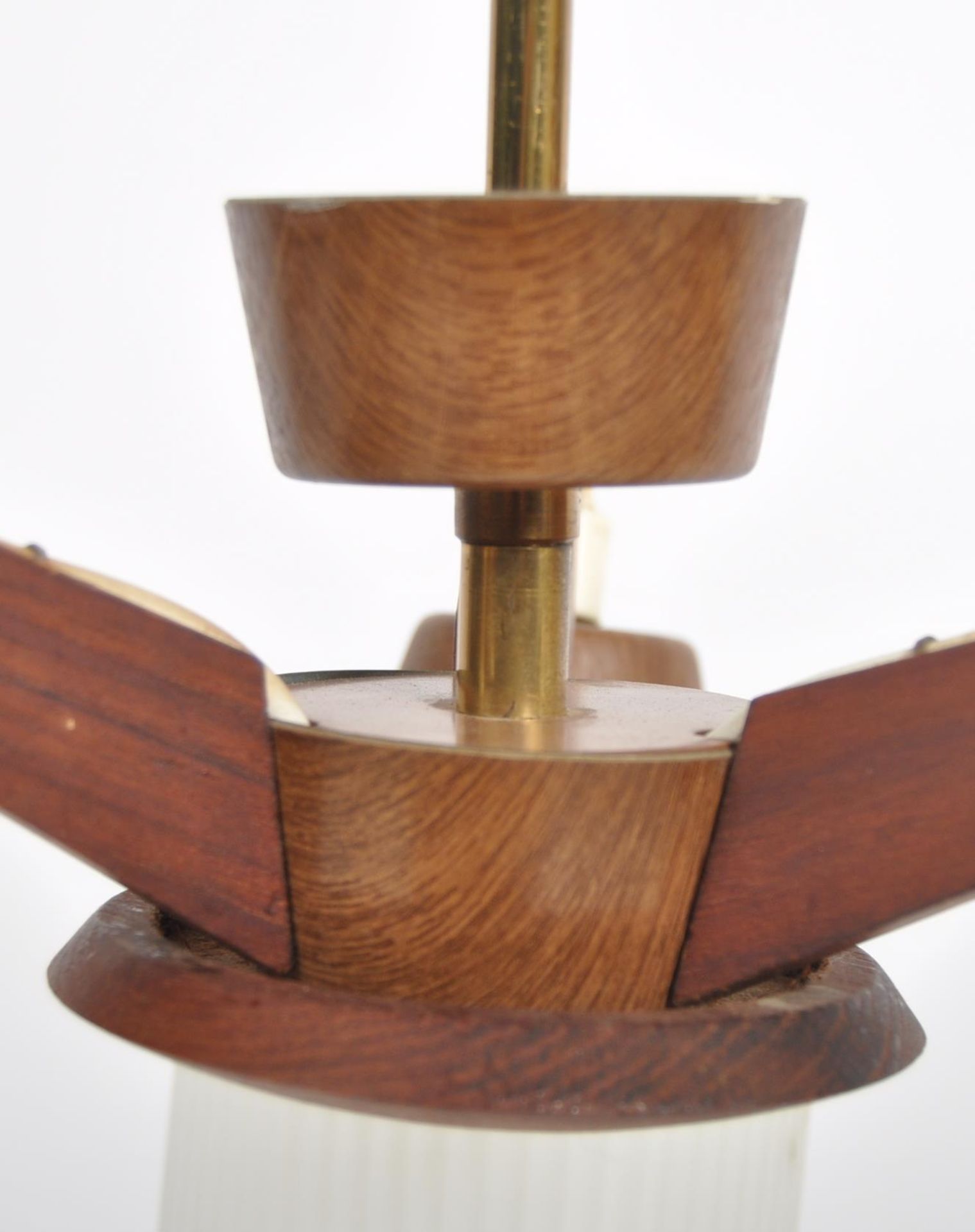 MID CENTURY TEAK THREE ARM HANGING CEILING LIGHT - Image 5 of 12