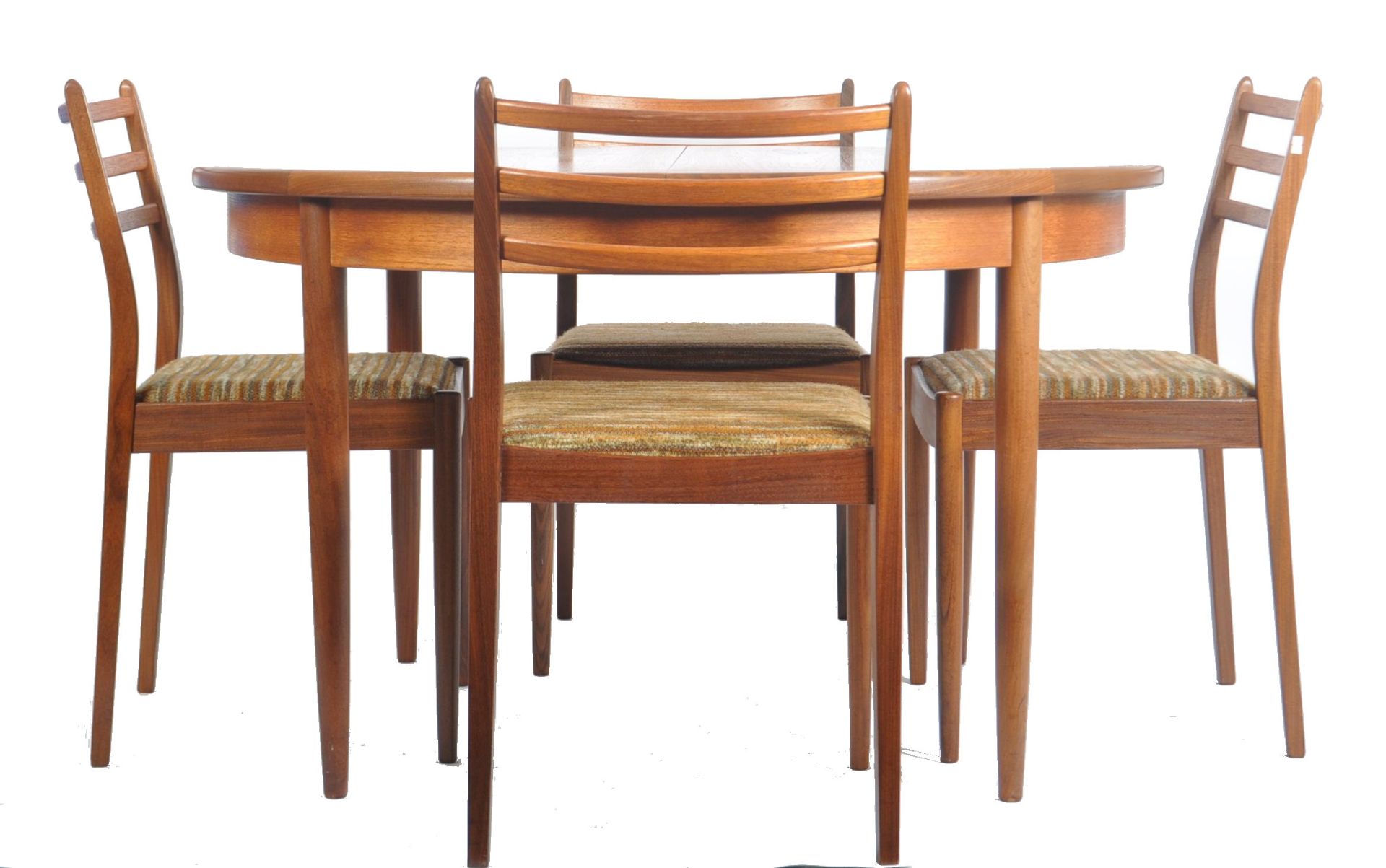 G-PLAN - BRITISH DESIGN - MID CENTURY DINING TABLE AND CHAIRS